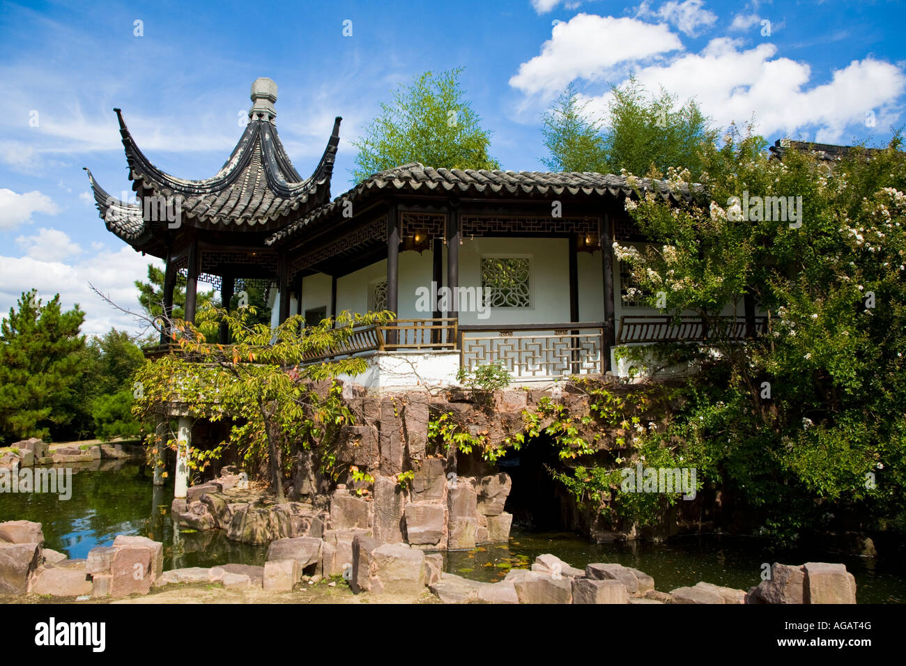 Chinese Scholar Garden Stock Photo 14151471 Alamy