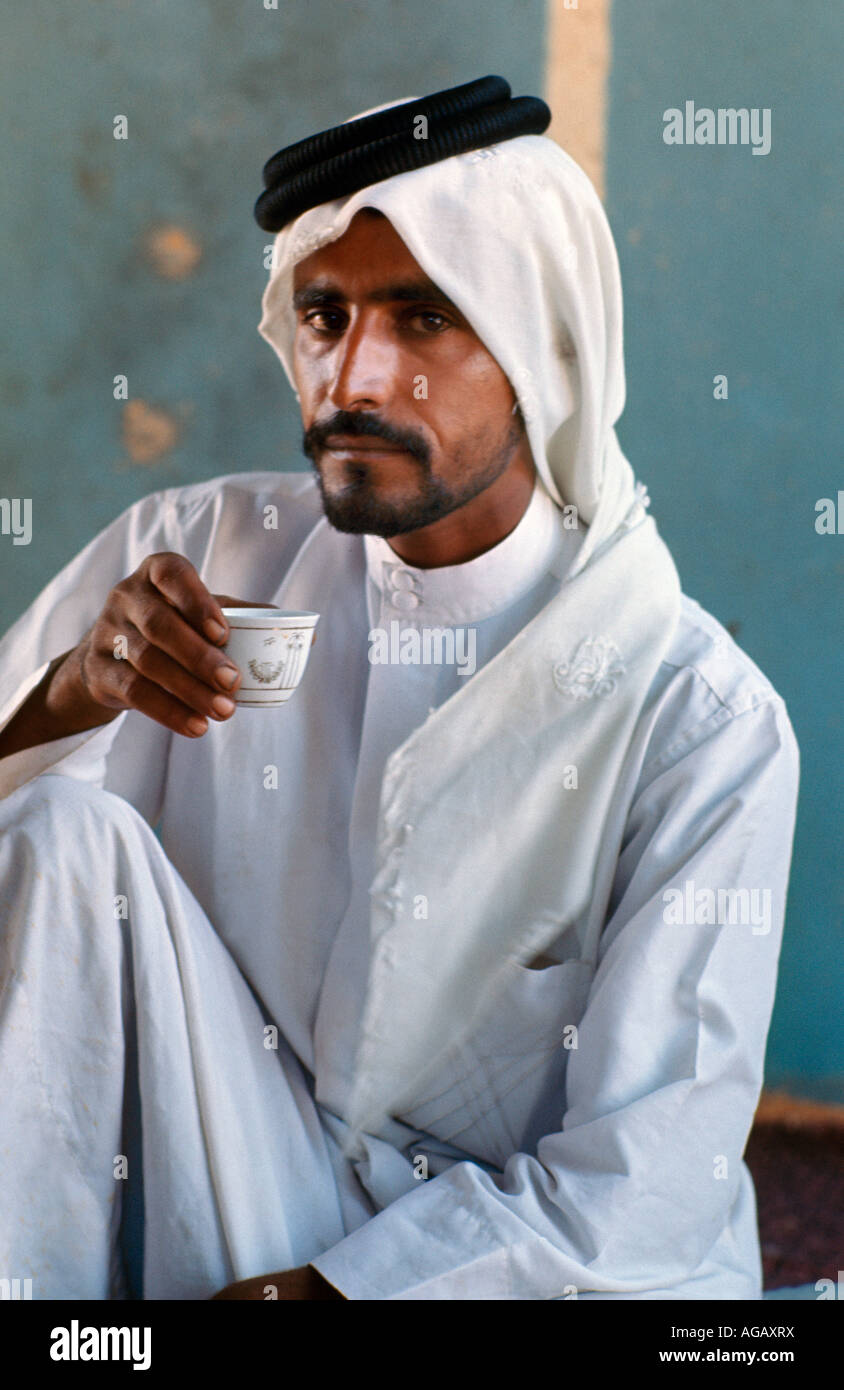 Dubai UAE Arab Drinking Coffee Ghawa Stock Photo 14152381 Alamy