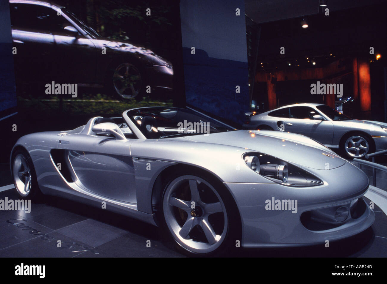 Porsche Carrera GT concept car at the North American International Auto  Show 2001 Stock Photo - Alamy