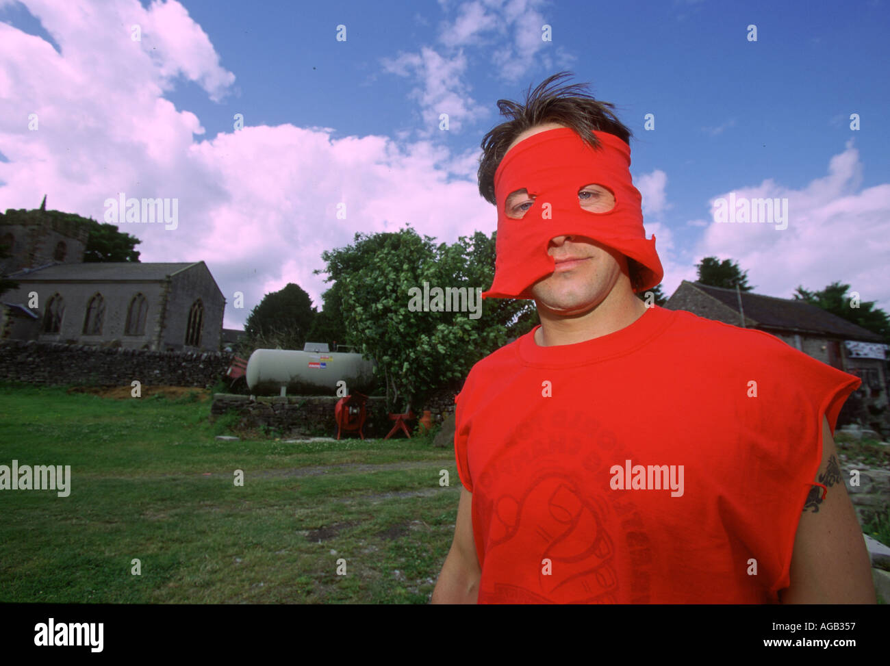 TOE WRESTLING COMPETITION DERBYSHIRE UK Stock Photo Alamy