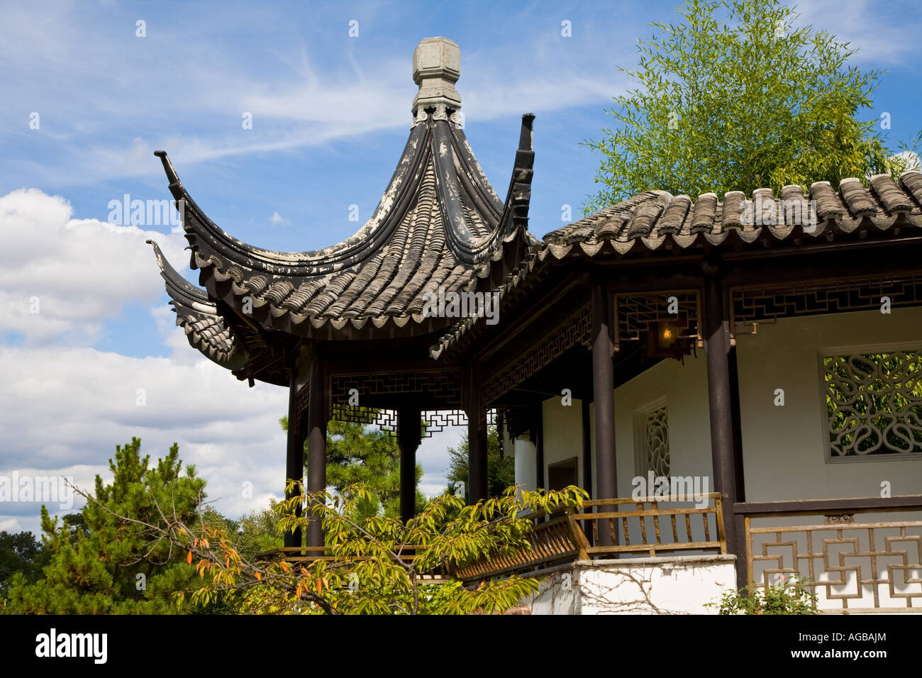 Chinese Scholar Garden Stock Photo 14156347 Alamy