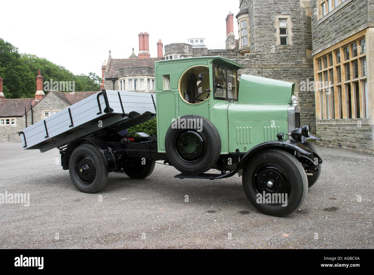 Vintage van parked in the grounds of a stately house Stock Photo - Alamy