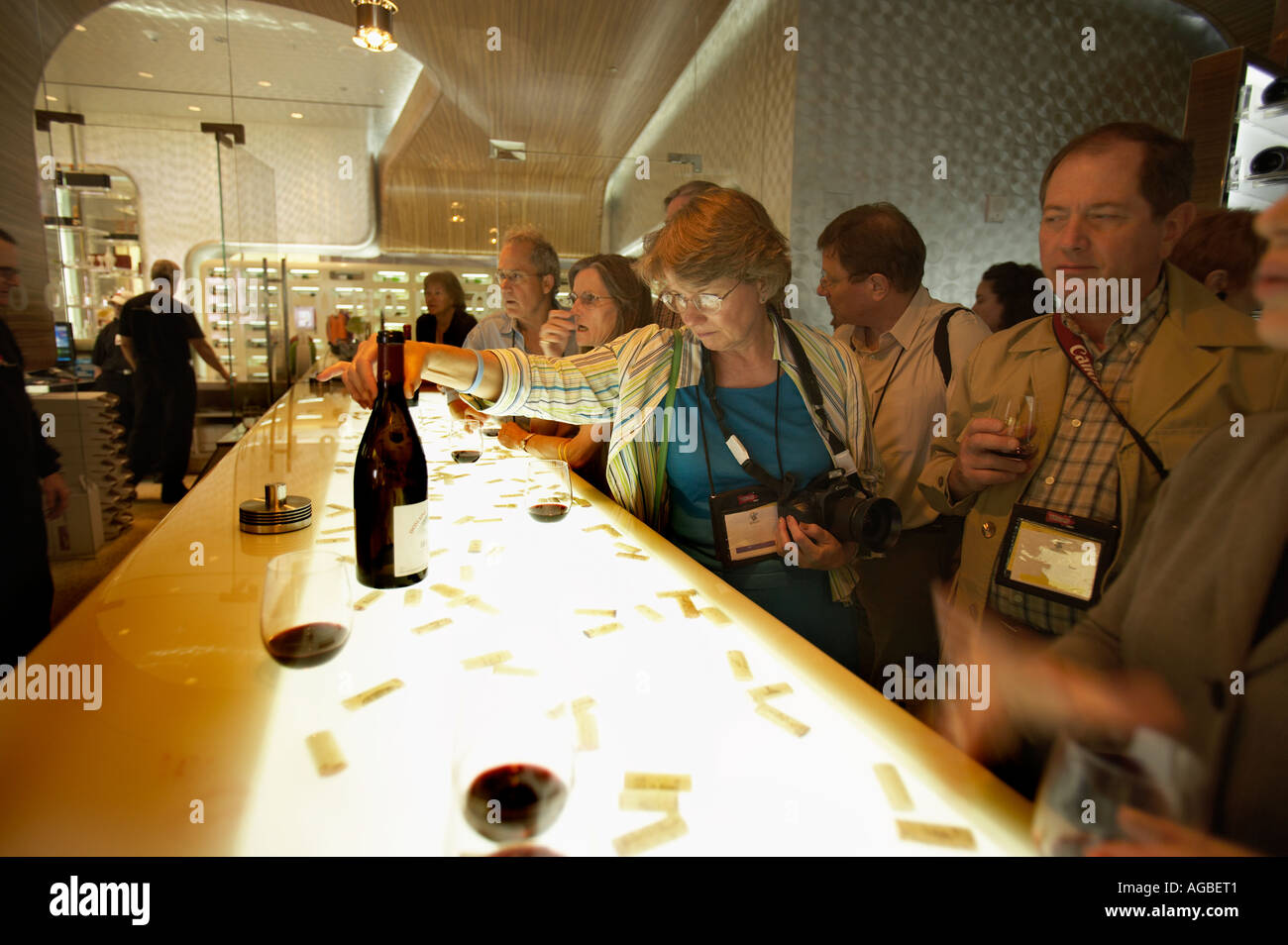 55 degrees wine cellar hires stock photography and images Alamy
