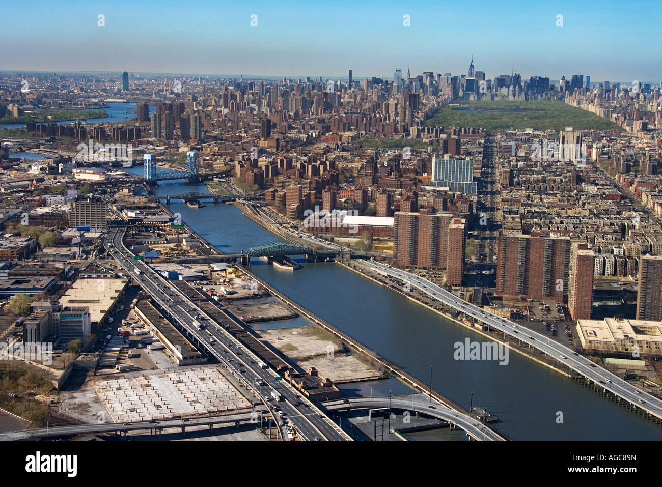 Aerial view of Harlem River and bridges with the Bronx and Manhattan  buildings in New York City Stock Photo - Alamy