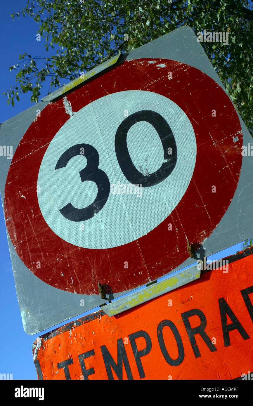 Traffic speed sign 30 KM an hour Stock Photo - Alamy