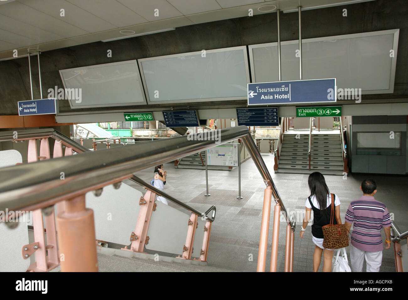 Ratchathewi bts station hi-res stock photography and images - Alamy