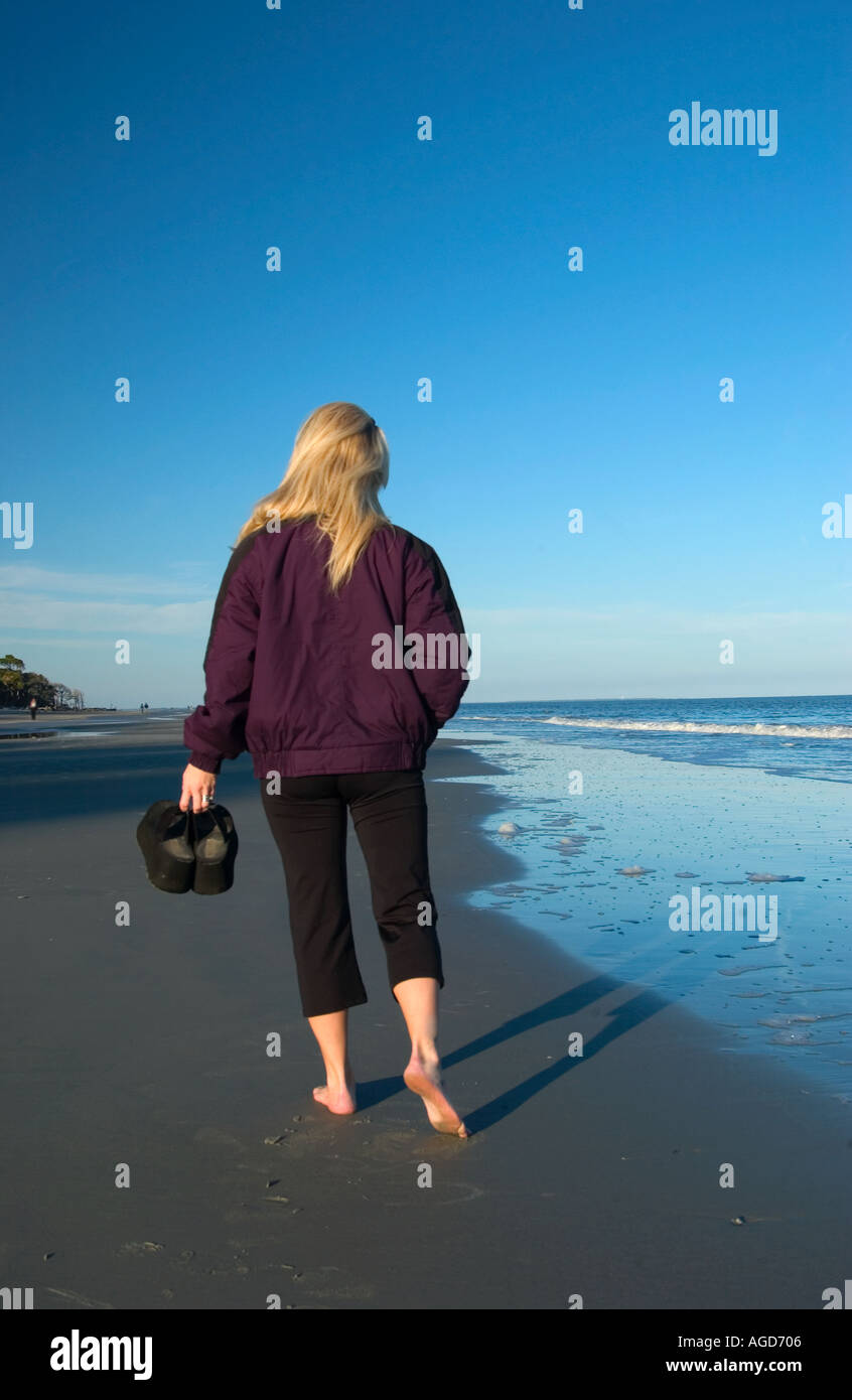 Barefoot woman autumn hi-res stock photography and images - Alamy