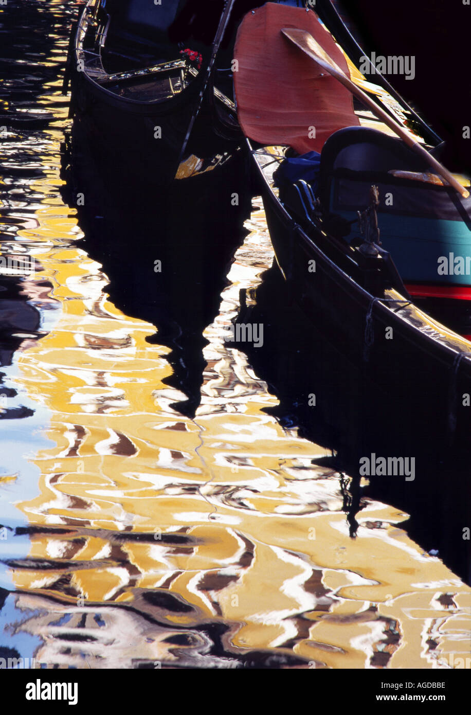 Gondolas vertical travel europe hi-res stock photography and images - Alamy