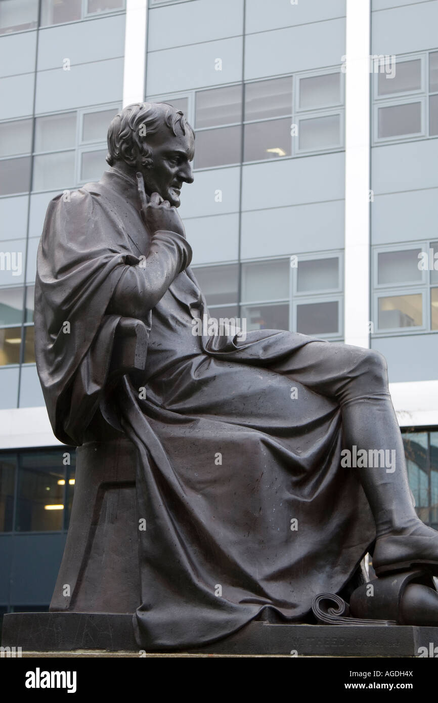 Statue of John Dalton outside Manchester Metropolitan University s John Dalton Building Stock Photo