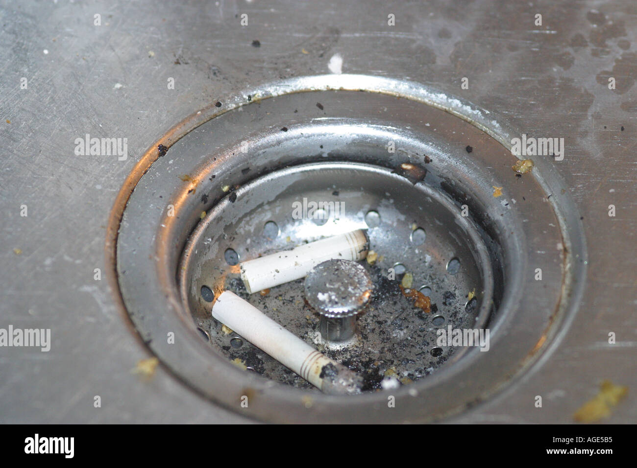 flicking cigarettes off in the sink Help! Rental house has all of these cigarette burn marks on edges of the sinks. How can we get rid of them? Is it even possible? Any ideas besides replacing the 3 Ways to Flick a