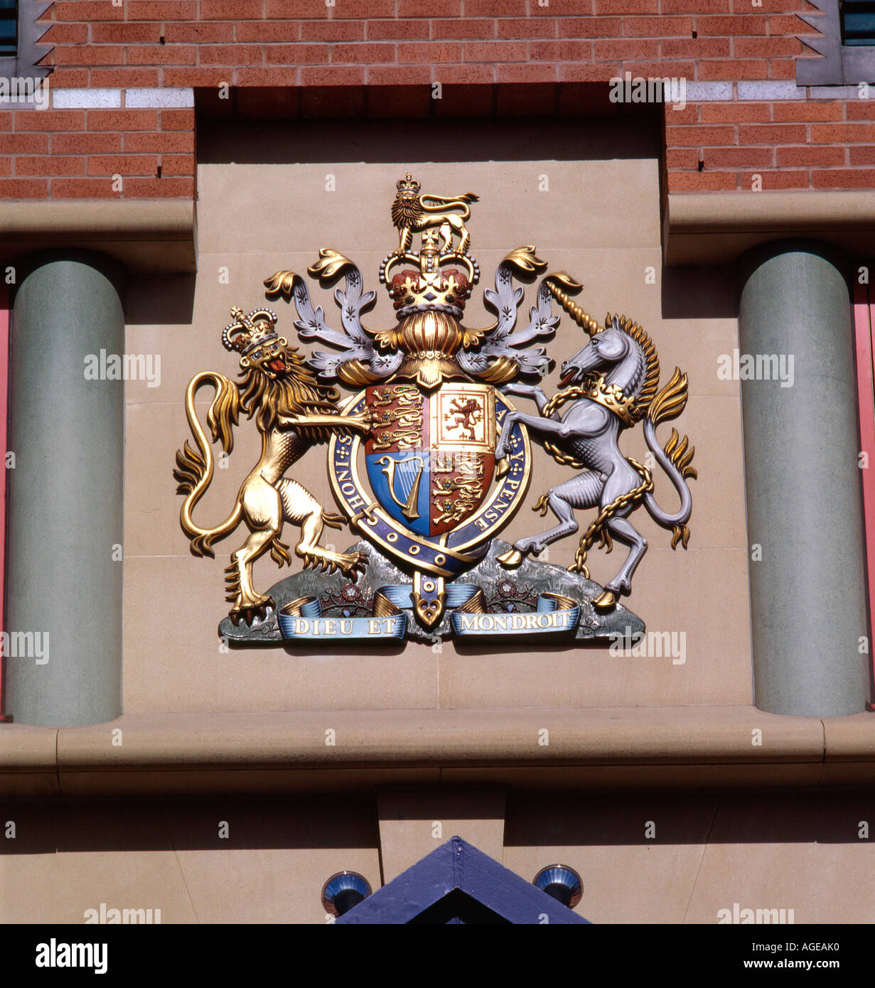 Royal Coat of arms on Leeds Magistrates building, in West Yorkshire UK Stock Photo