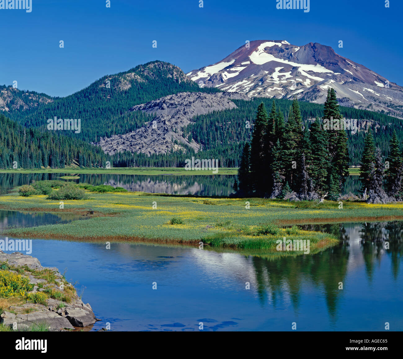 Sparks Lake and South Sister Mountain in Oregon USA Stock Photo