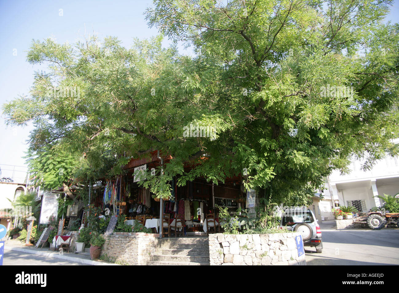 Lawrence durrell hires stock photography and images Alamy