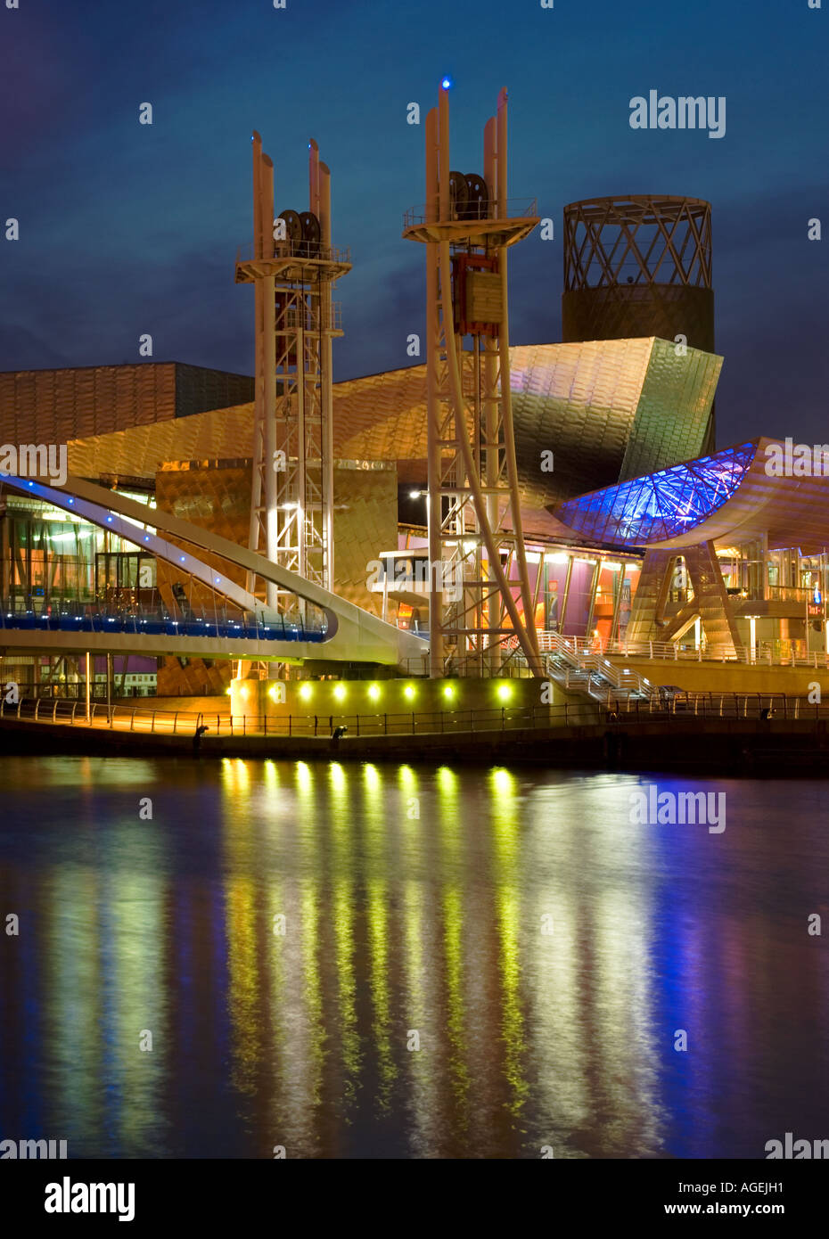The Lowry Centre at Night, Salford Quays, Greater Manchester, England, UK Stock Photo
