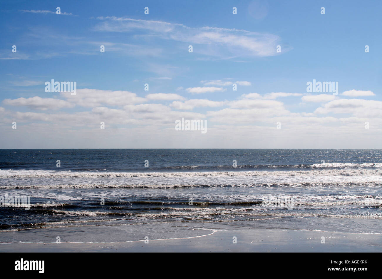 Sunny day at the beach hi-res stock photography and images - Alamy