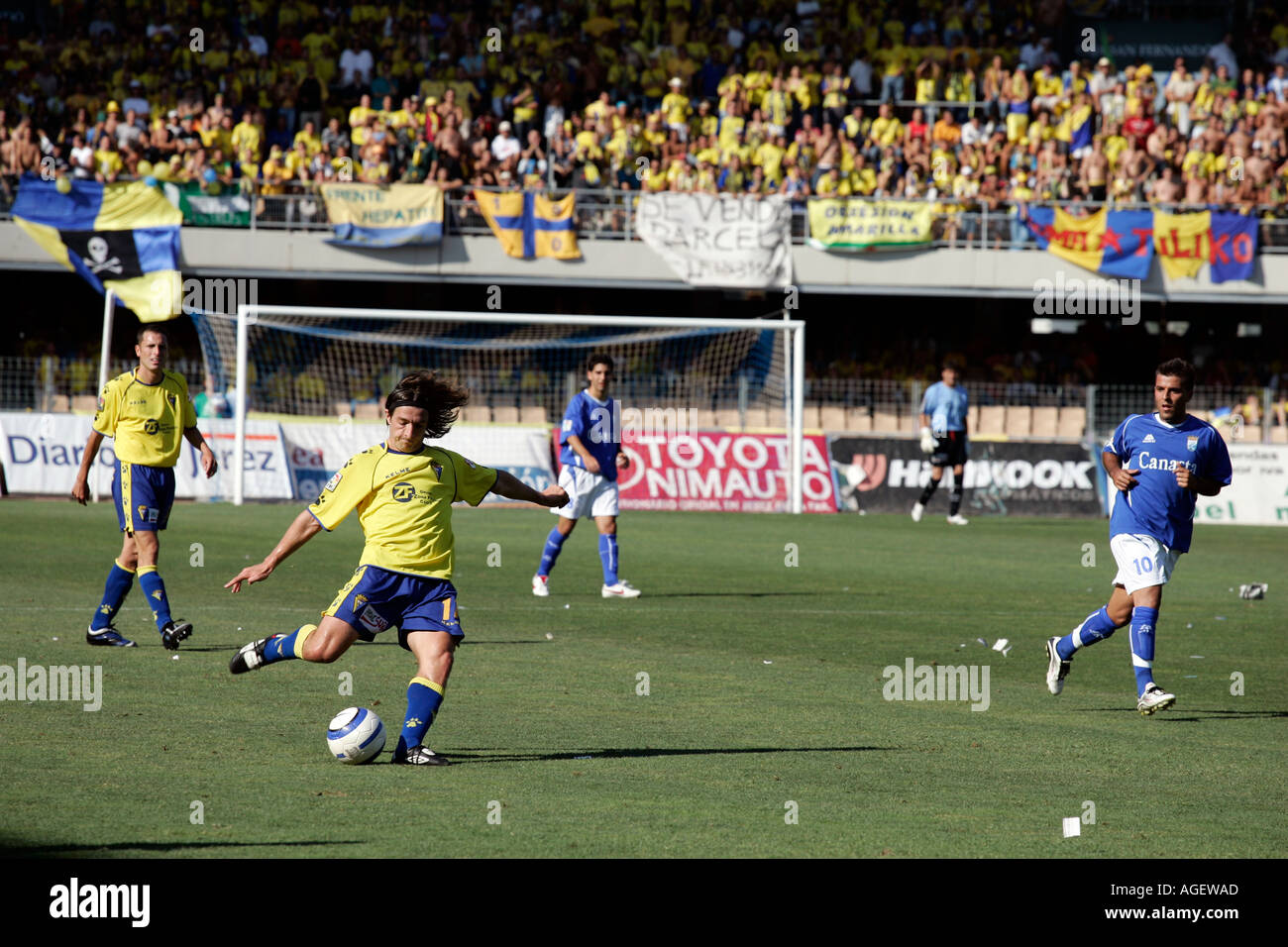 Pavoni Xerez Cd Versus Cadiz Cf Match Second Division Chapin Stadium Stock Photo Alamy