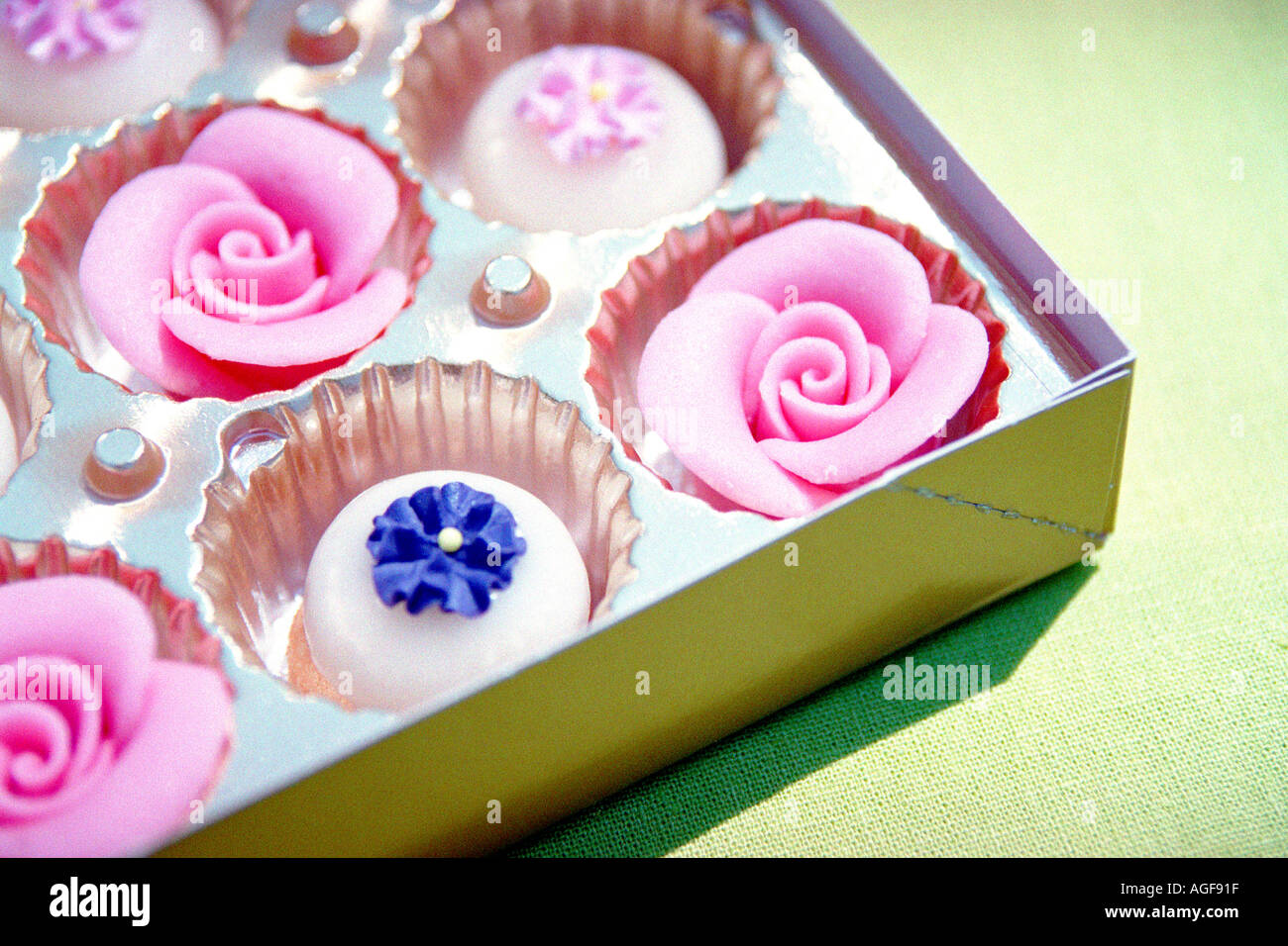 Marzipan flower hi-res stock photography and images - Alamy