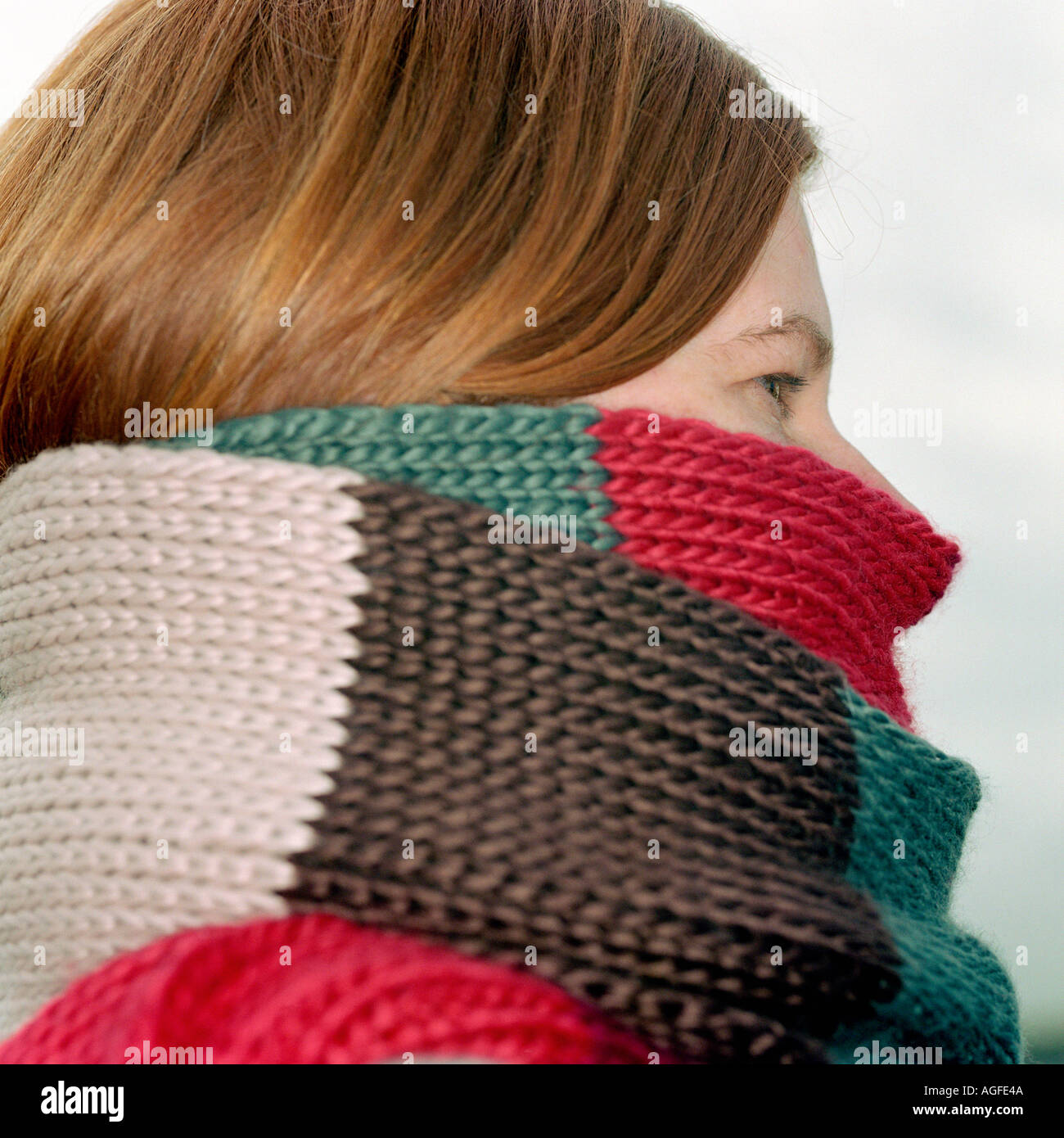 Wrap up warm hires stock photography and images Alamy