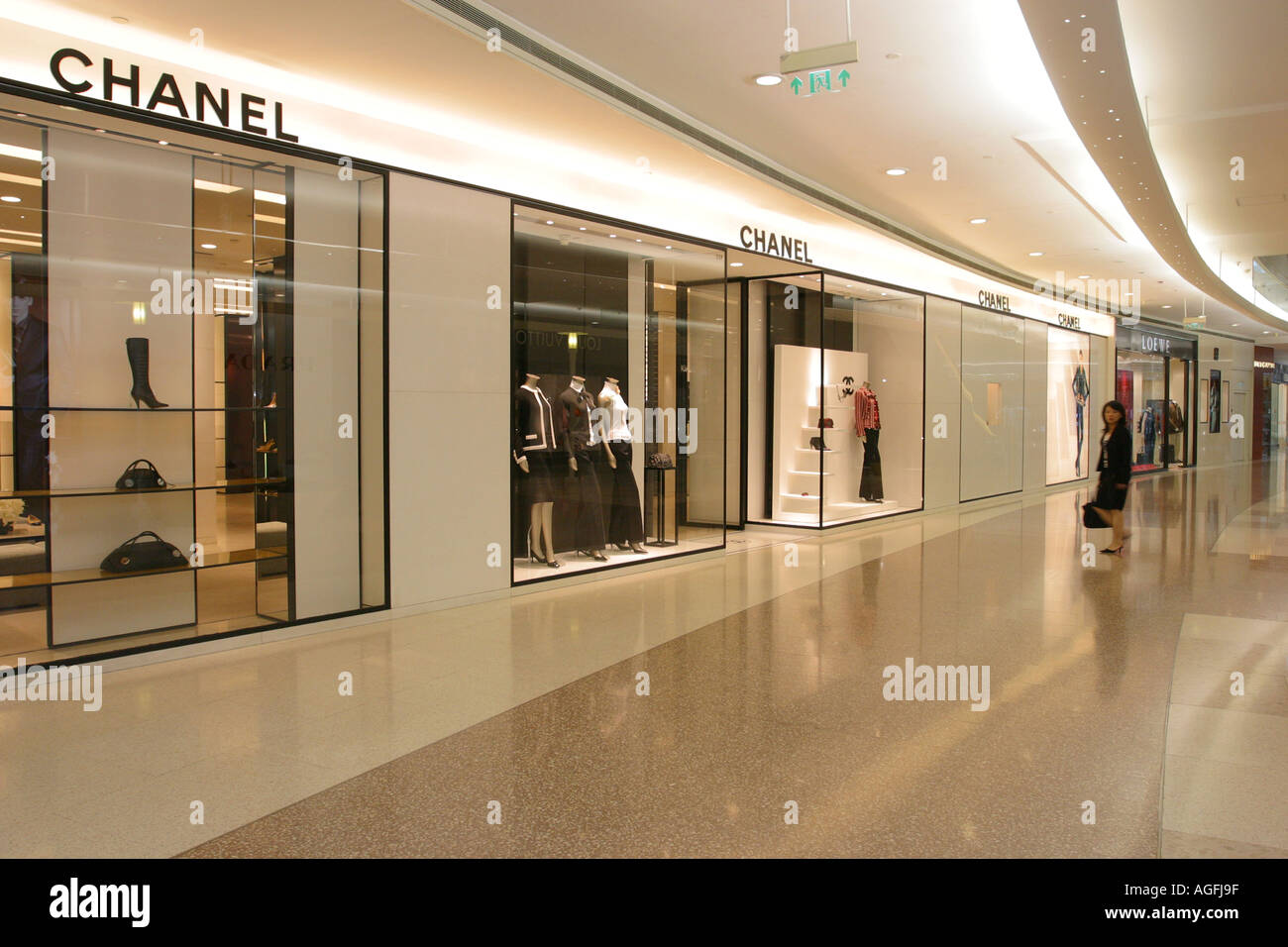 Shanghai China Chanel Shop Stock Photo - Alamy