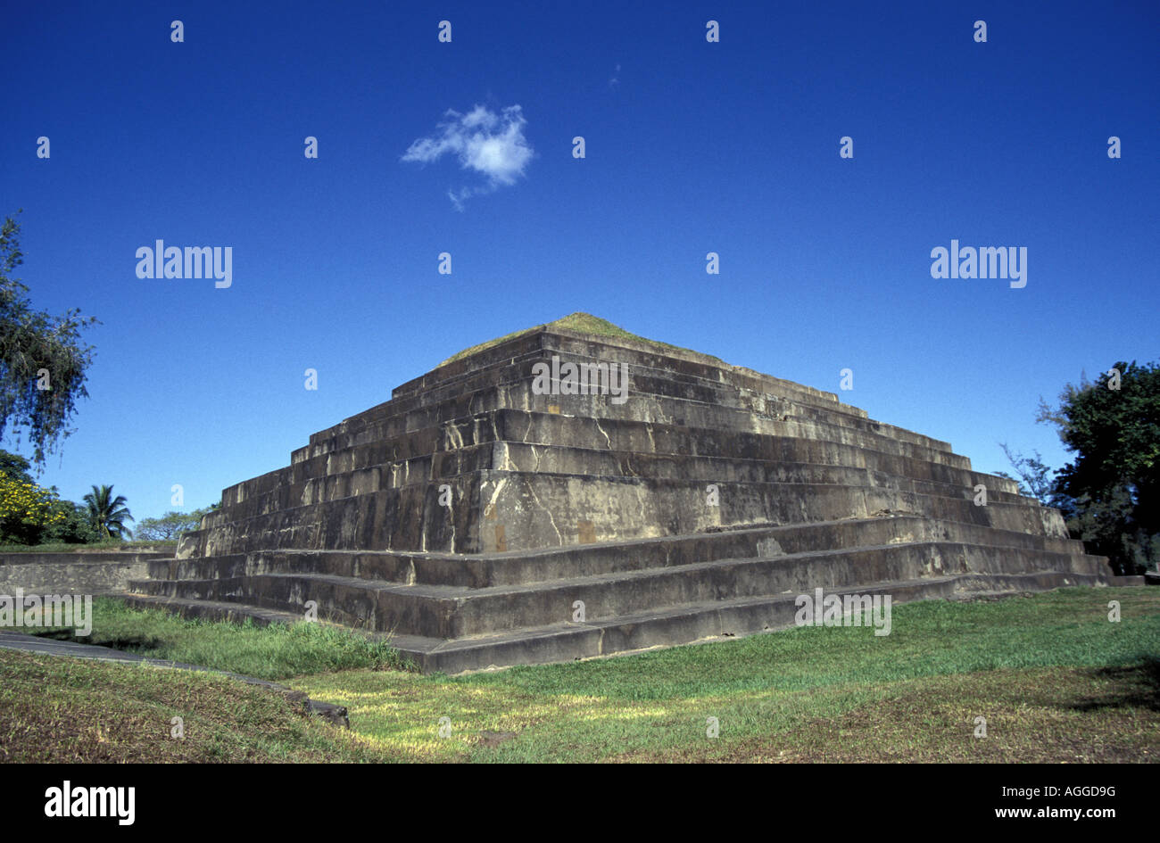 Main pyramid at the Mayan ruins of El Tazumal in El Salvador Central America Stock Photo
