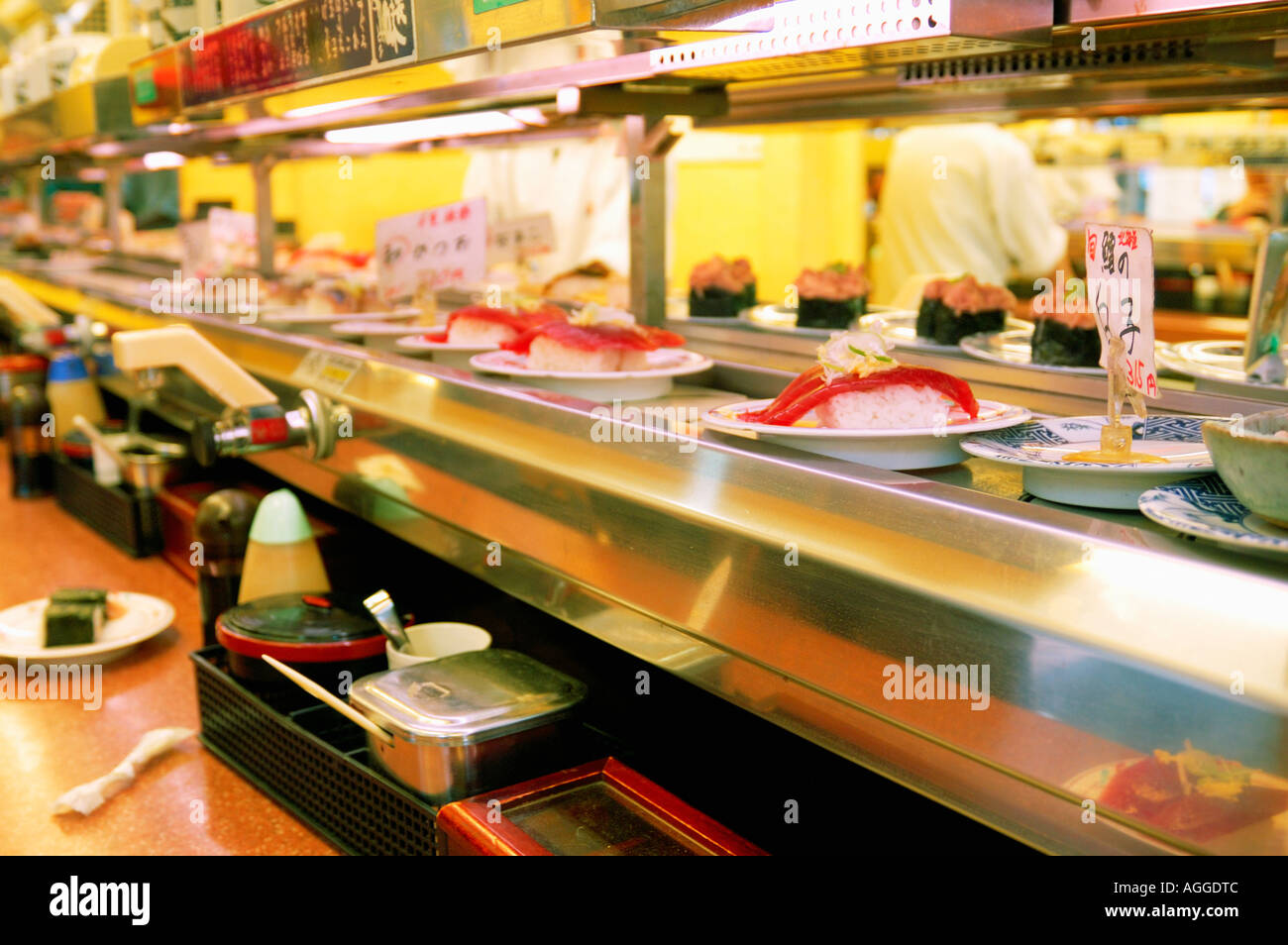 automatic sushi place, sushi served on conveyor belt, Shinjuku, Tokyo