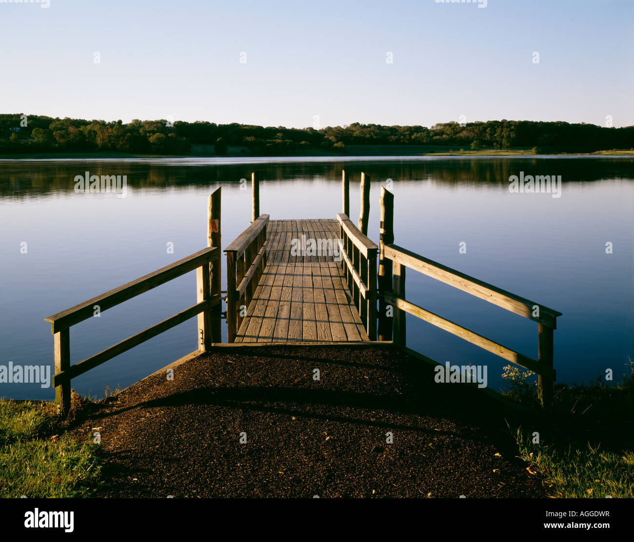 Peace valley park fishing pier hires stock photography and images Alamy