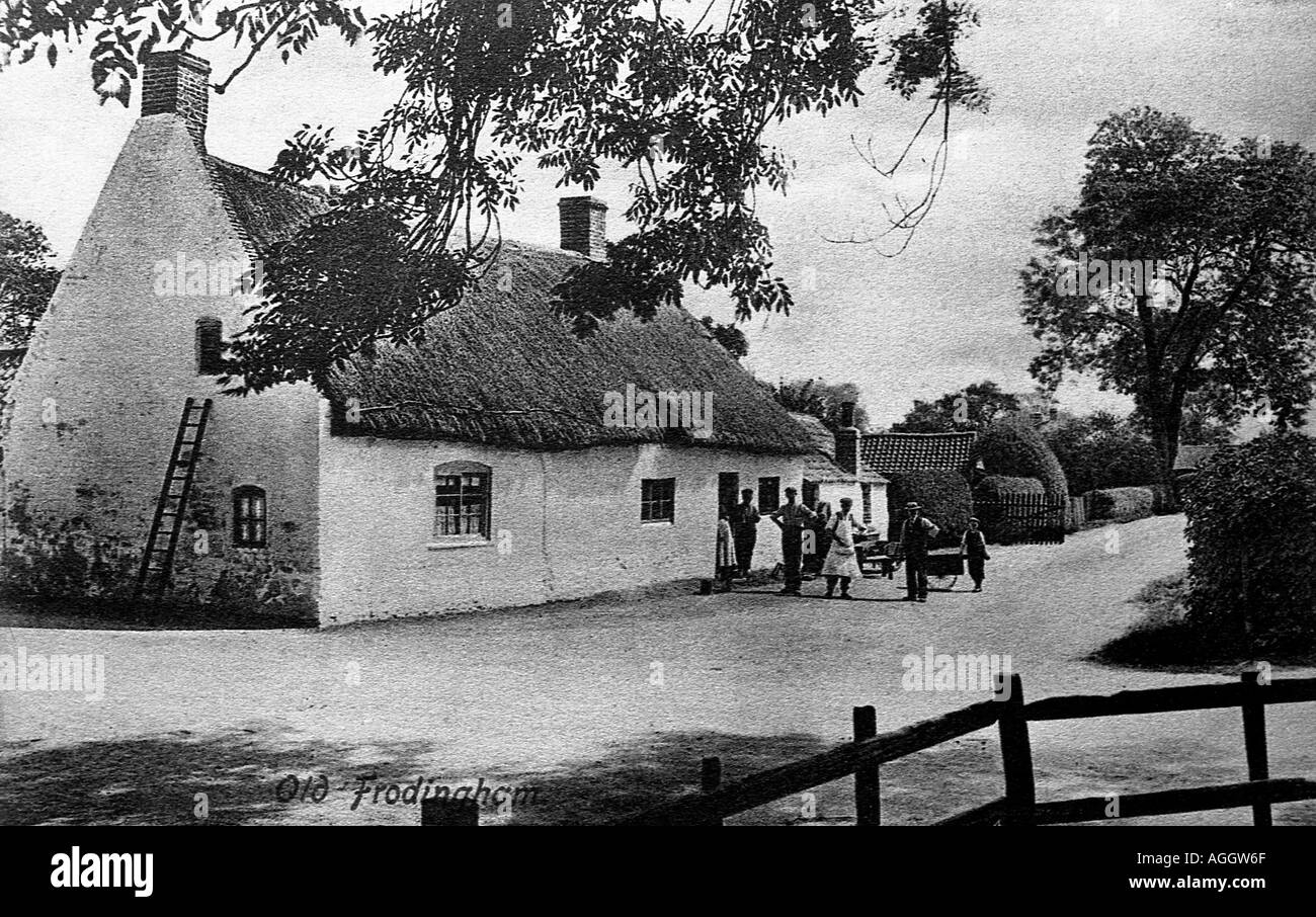 Thatched Cottage Black and White Stock Photos & Images - Alamy