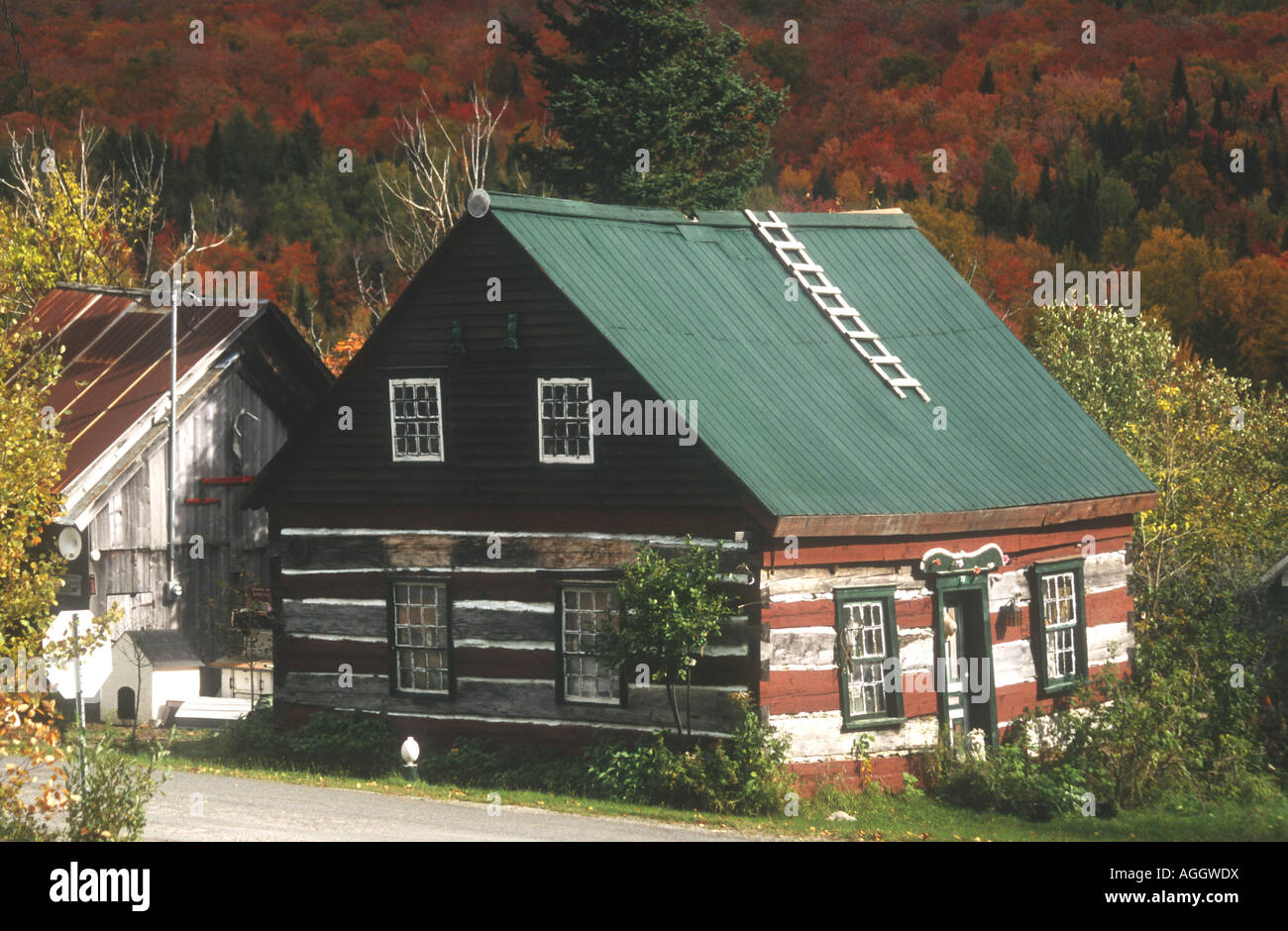 The picturesque log cabins of the historic Eastern Townships (the Estrie) in Quebec,Canada are much admired and photographed Stock Photo