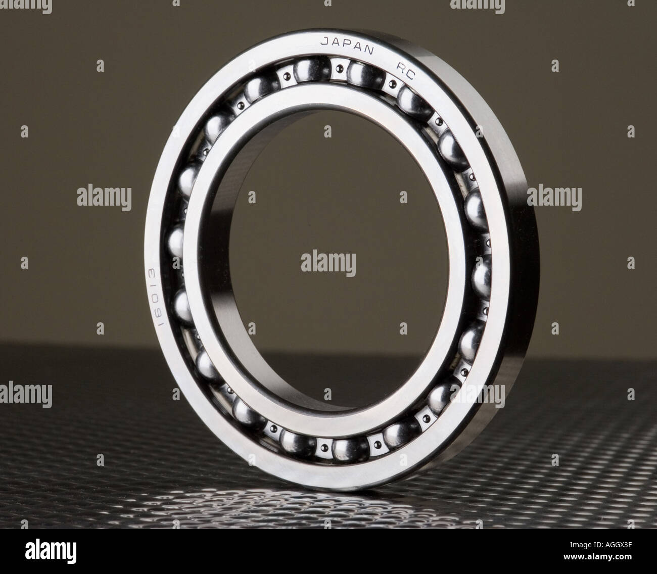 Ball bearing assembly hires stock photography and images Alamy