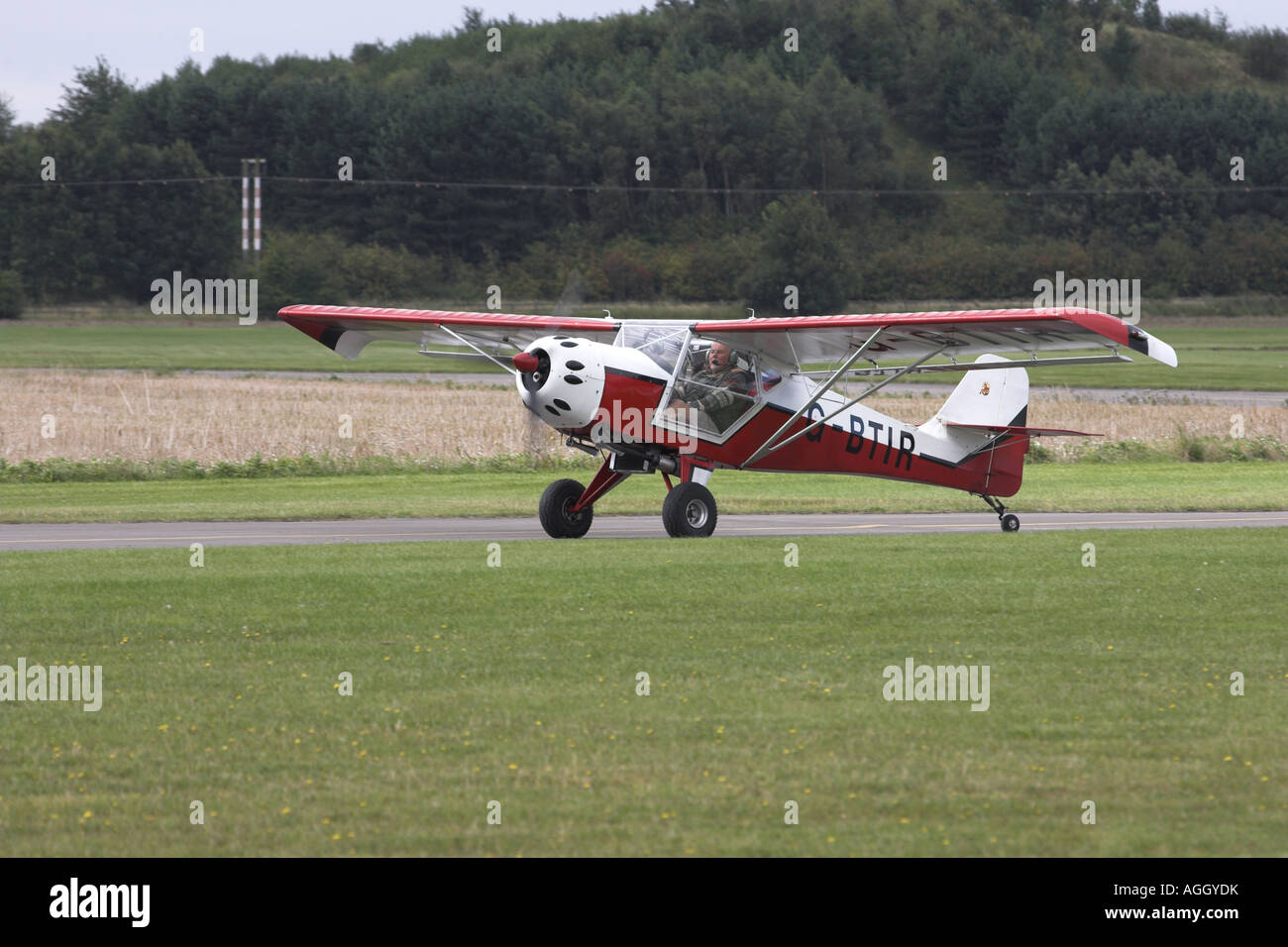 Denney Kitfox G-BTIR microlight aircraft taxiing at Sherburn-in-Elmet ...