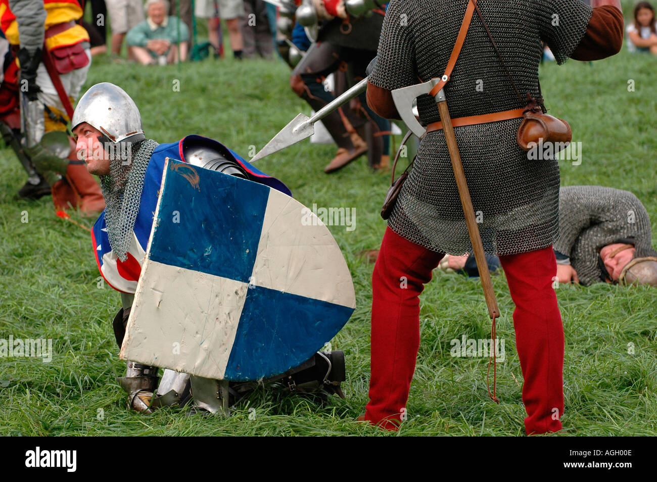 Battle reenactment, The Plantagenet Medieval Society recreate life in the 14th century in display at Goodrich Castle England UK Stock Photo