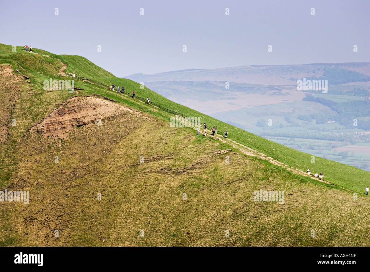 Edge of ridge hi-res stock photography and images - Alamy