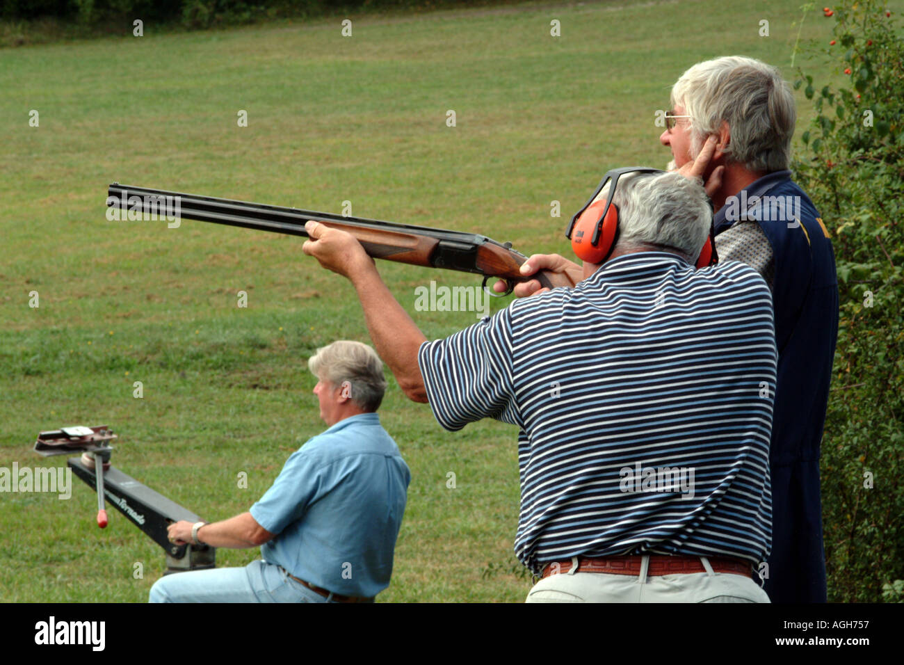 Clay Pigeon shooting lesson Stock Photo Alamy