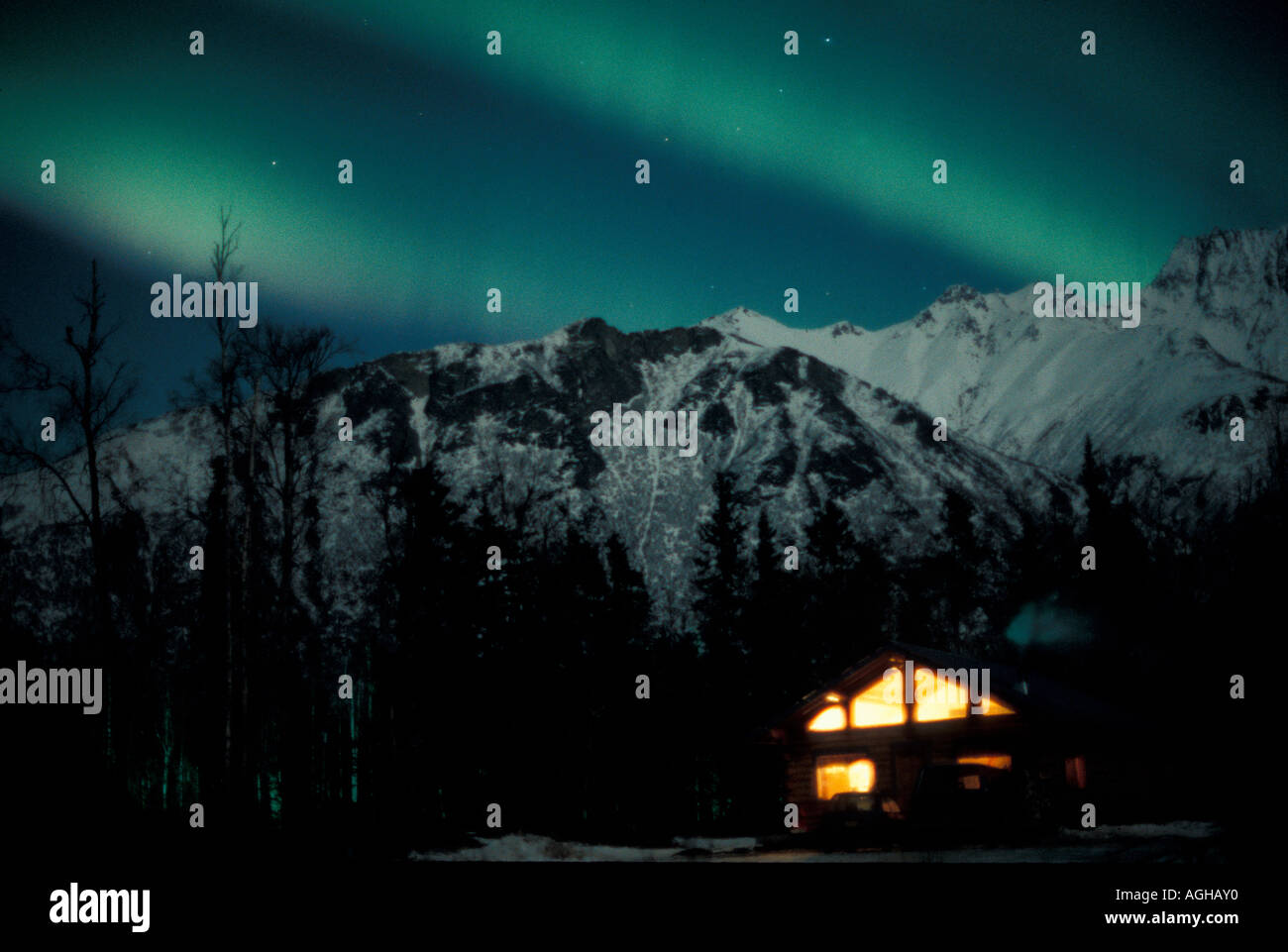 USA Alaska Matanuska Valley Northern Lights aurora borealis cabin and