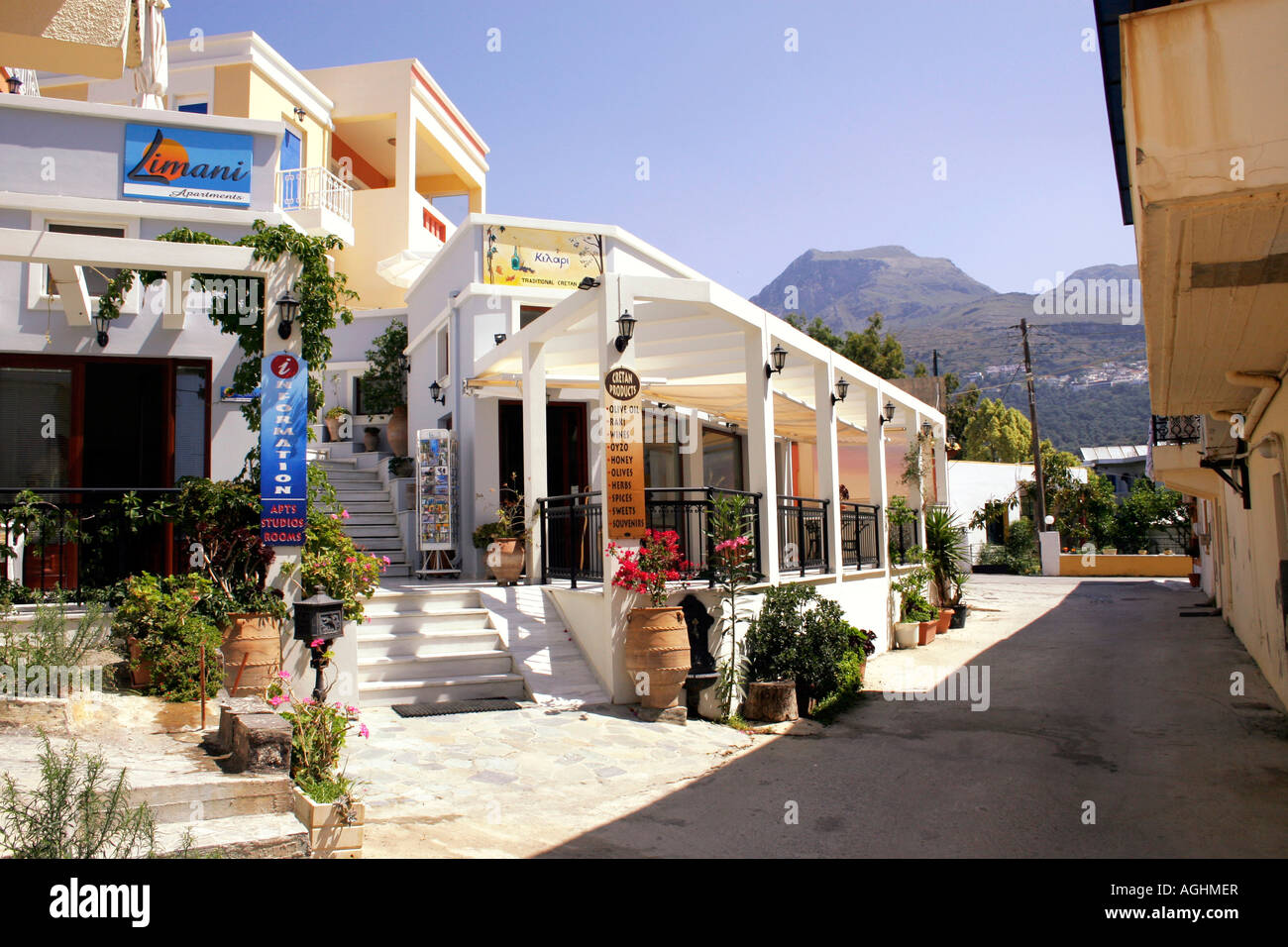THE VILLAGE CENTRE. PLAKIAS. CRETE. GREEK ISLAND. Stock Photo