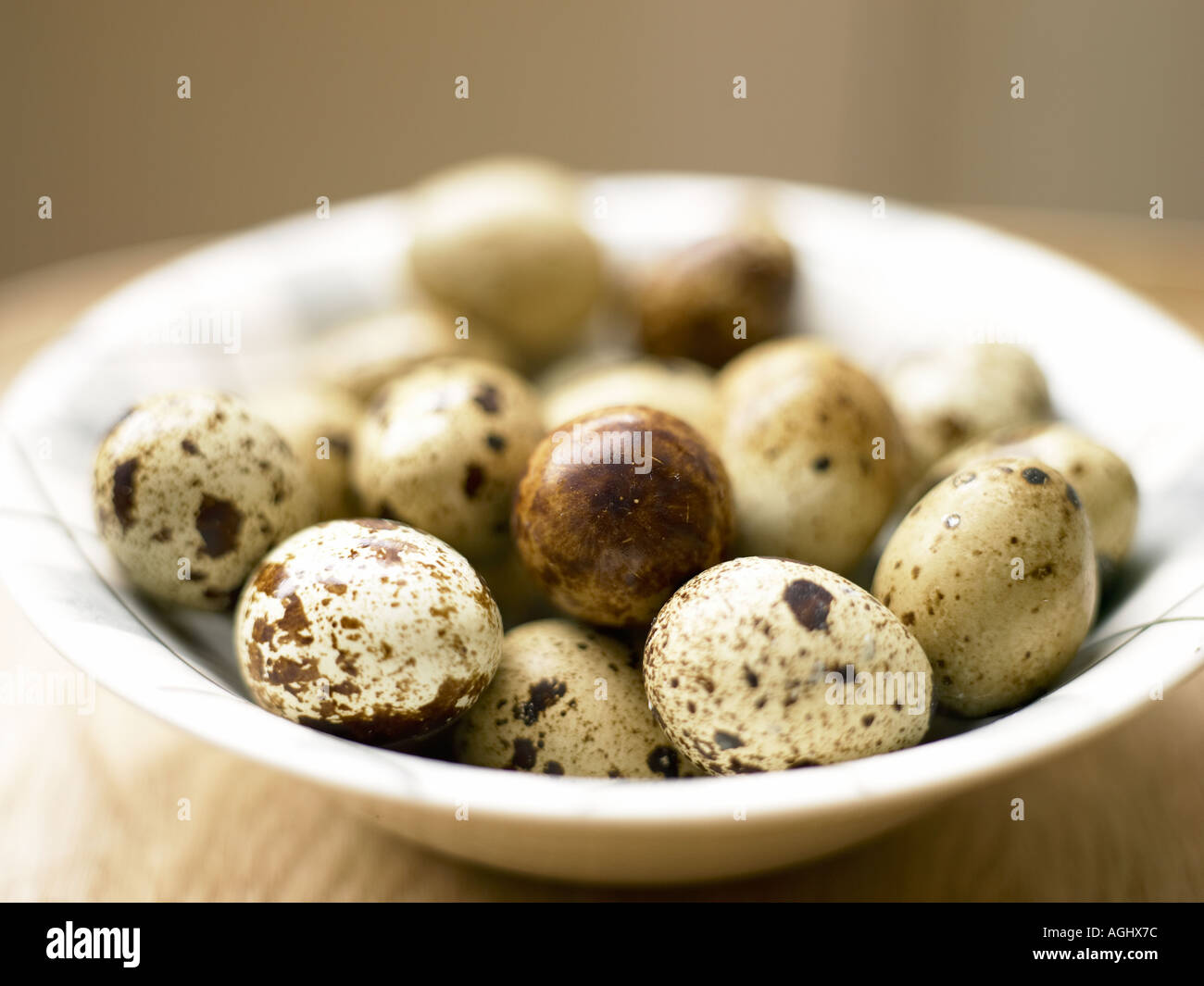 bowl of boiled quails eggs Stock Photo Alamy
