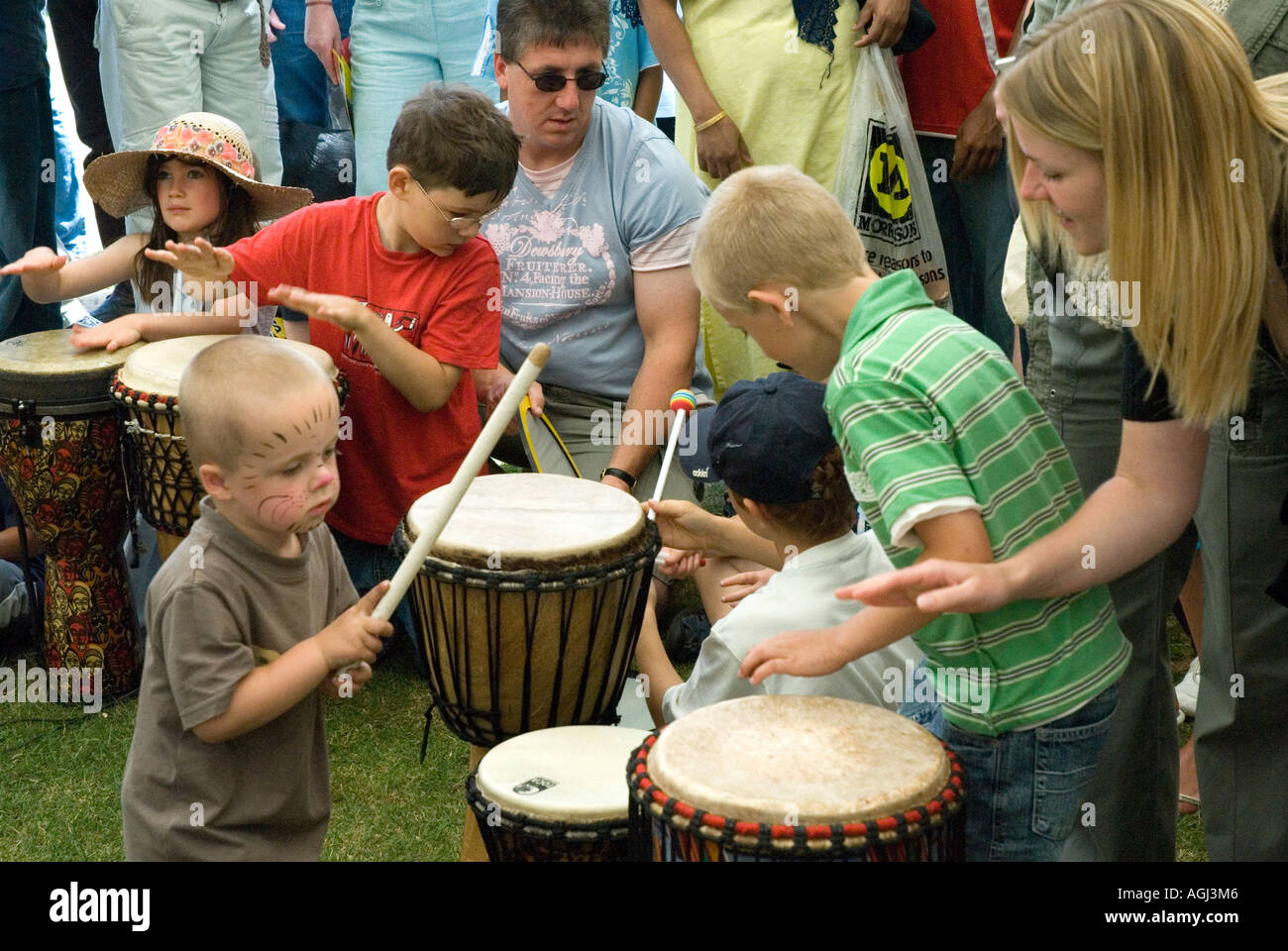 Drumming sessions hires stock photography and images Alamy