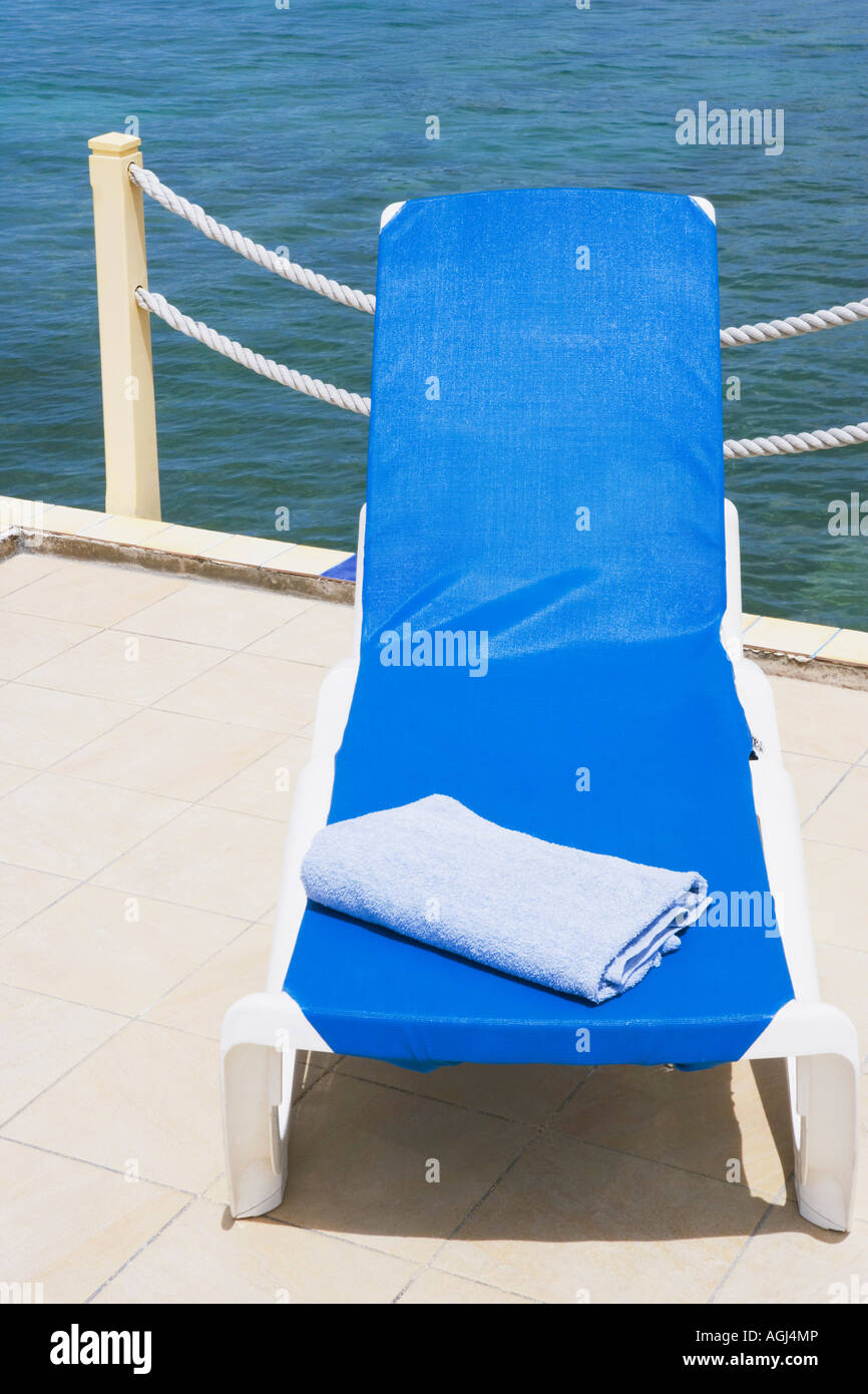 Lounge vacations hi-res stock photography and images - Alamy