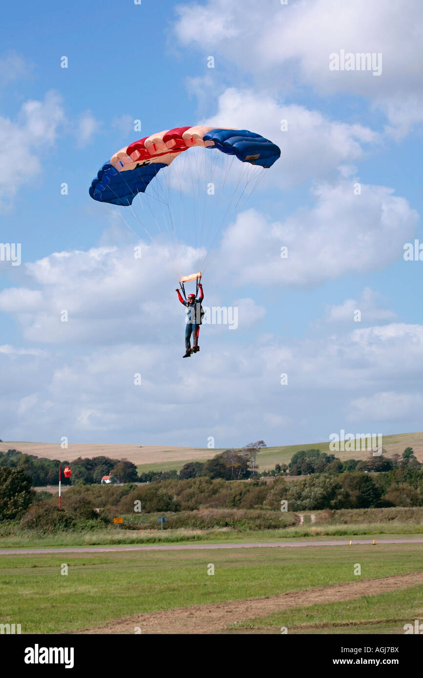 Parachute Landing Stock Photos & Parachute Landing Stock Images Alamy