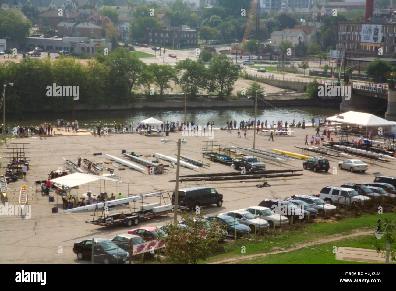 Milwaukee River Challenge crew boat race Stock Photo Alamy