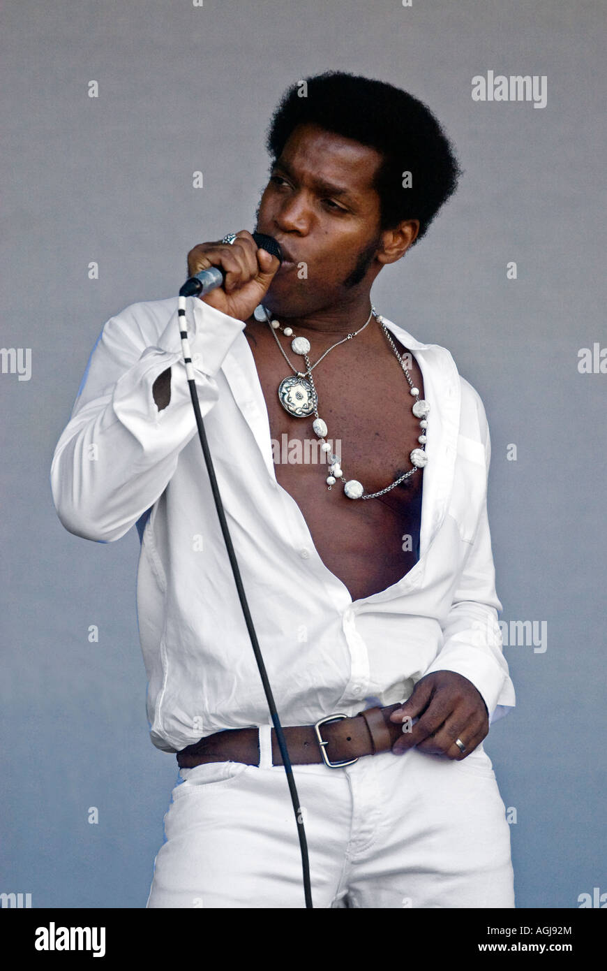 TY TAYLOR a ROCKSTAR SUPERNOVA INXS ALUMNI sings at the SUMMER OF LOVE