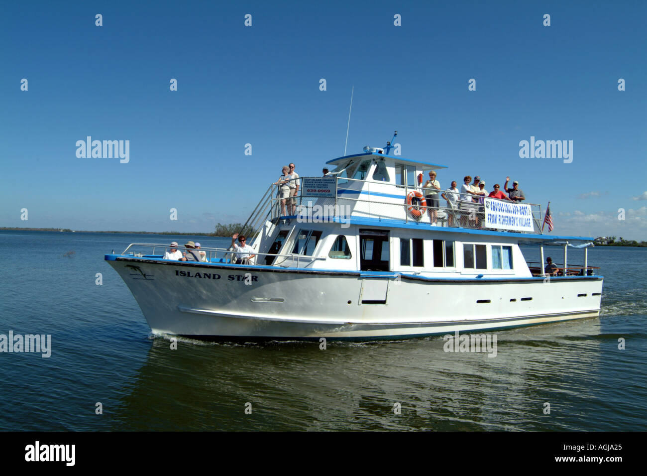 Cabbage Key on Pine Island Sound SW Florida fl USA Island Star ferry Stock Photo Alamy