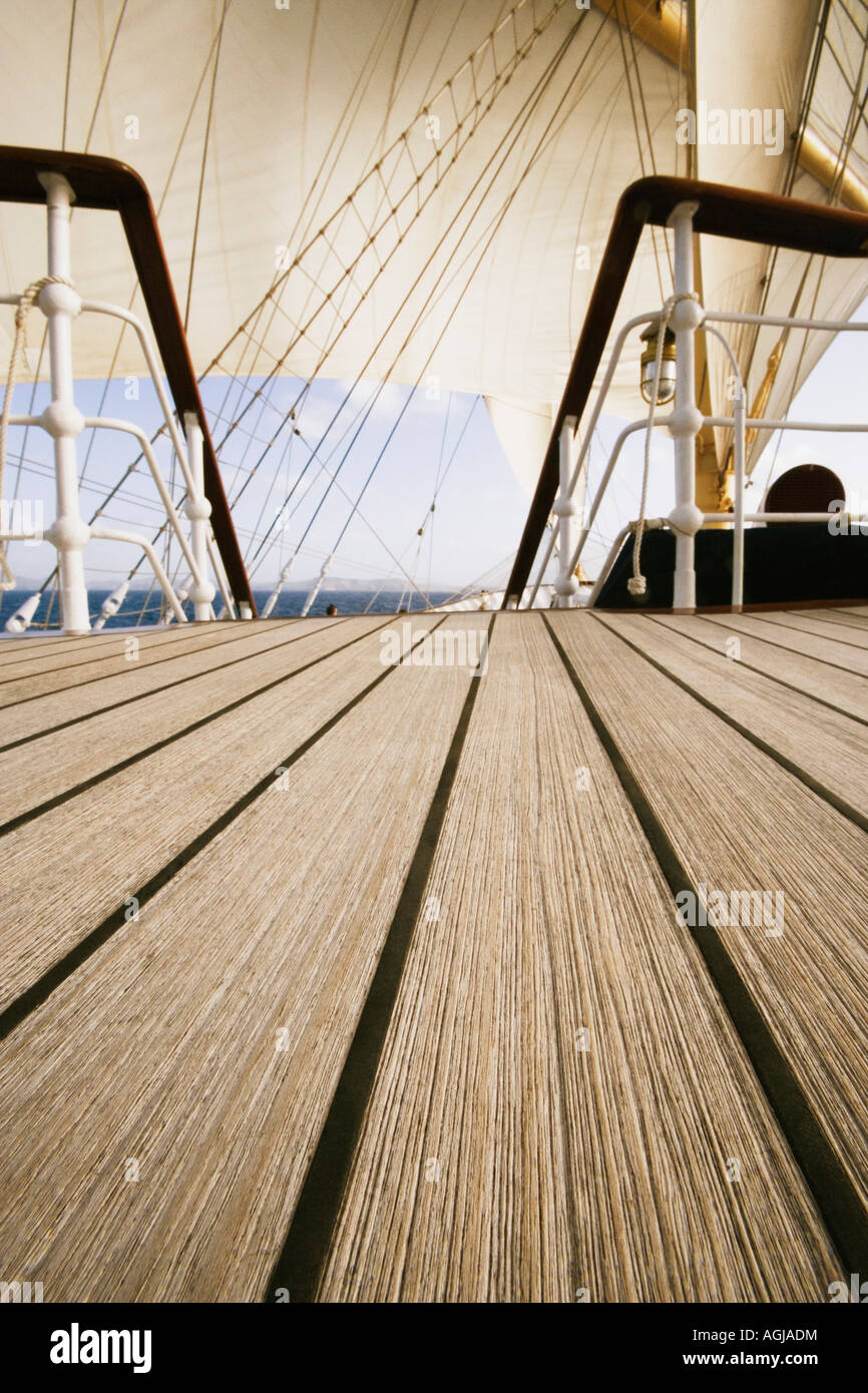 Deck sailing ship hires stock photography and images Alamy