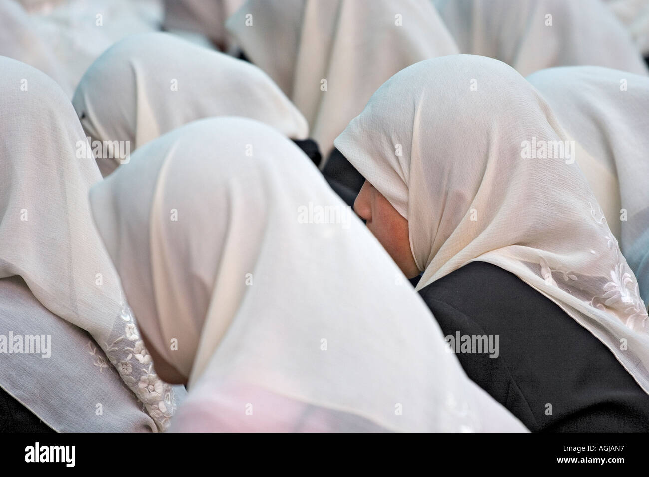 asia china schoolgirls in mosque of the hui at silkroad Stock Photo