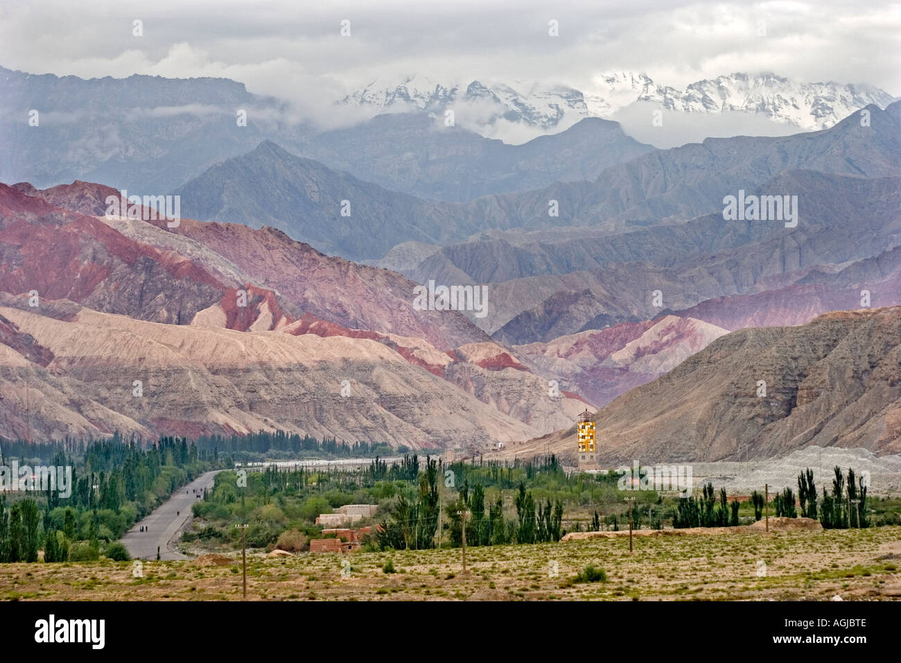 asia china view from karakorum highway to the pamir mountains at silkroad Stock Photo