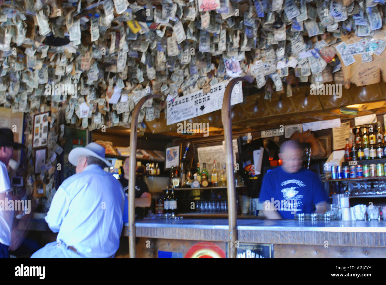Painet jm7496 arizona scottsdale reata pass greasewood flat outdoor dining  bar eatery currencycovered ceiling affairs Stock Photo - Alamy