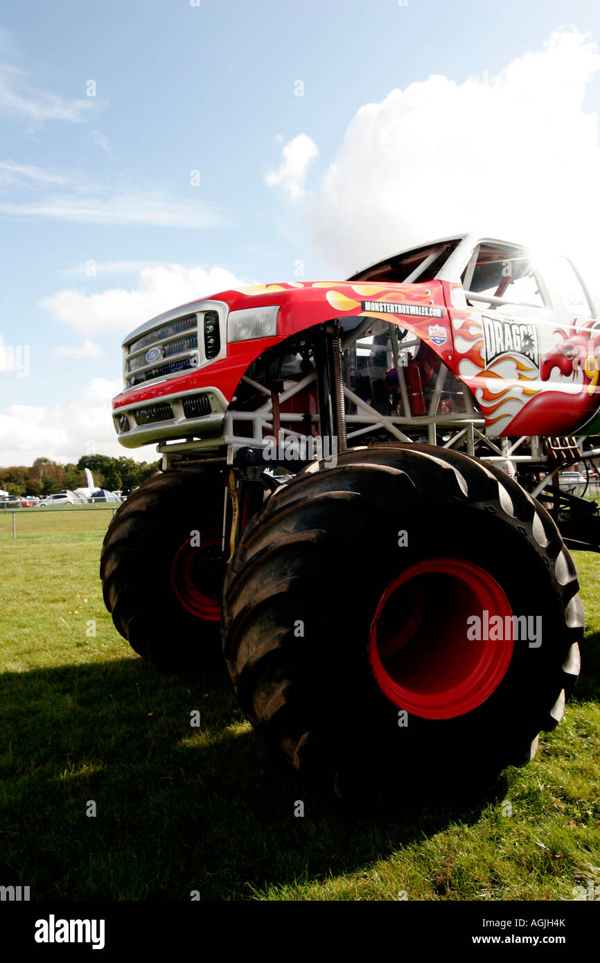 Big red monster truck hi-res stock photography and images - Alamy