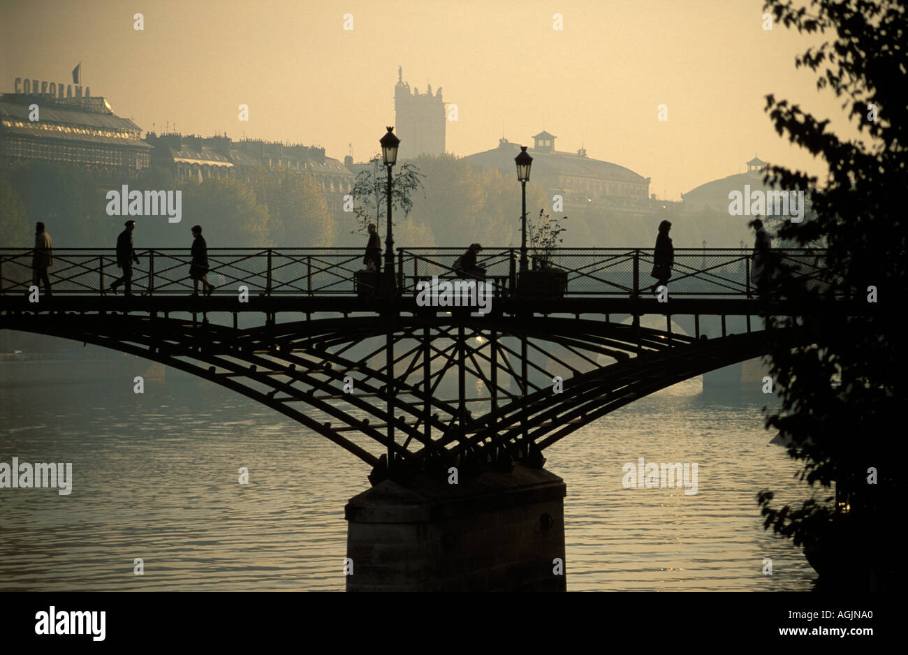 Paris pont des arts Stock Photo Alamy Paris pont des arts Stock Photo Alamy
