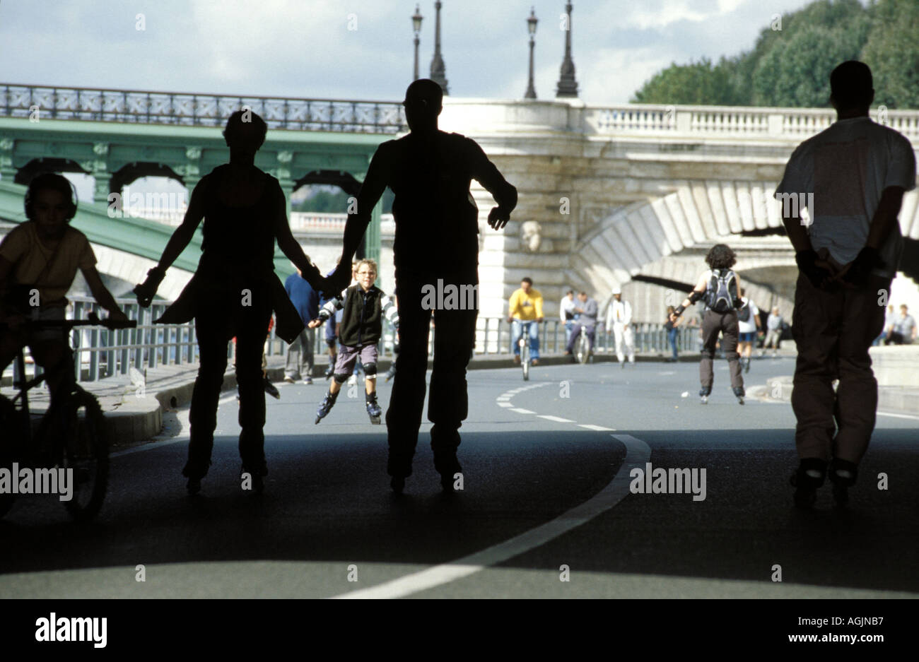 Paris roller skating hires stock photography and images Alamy
