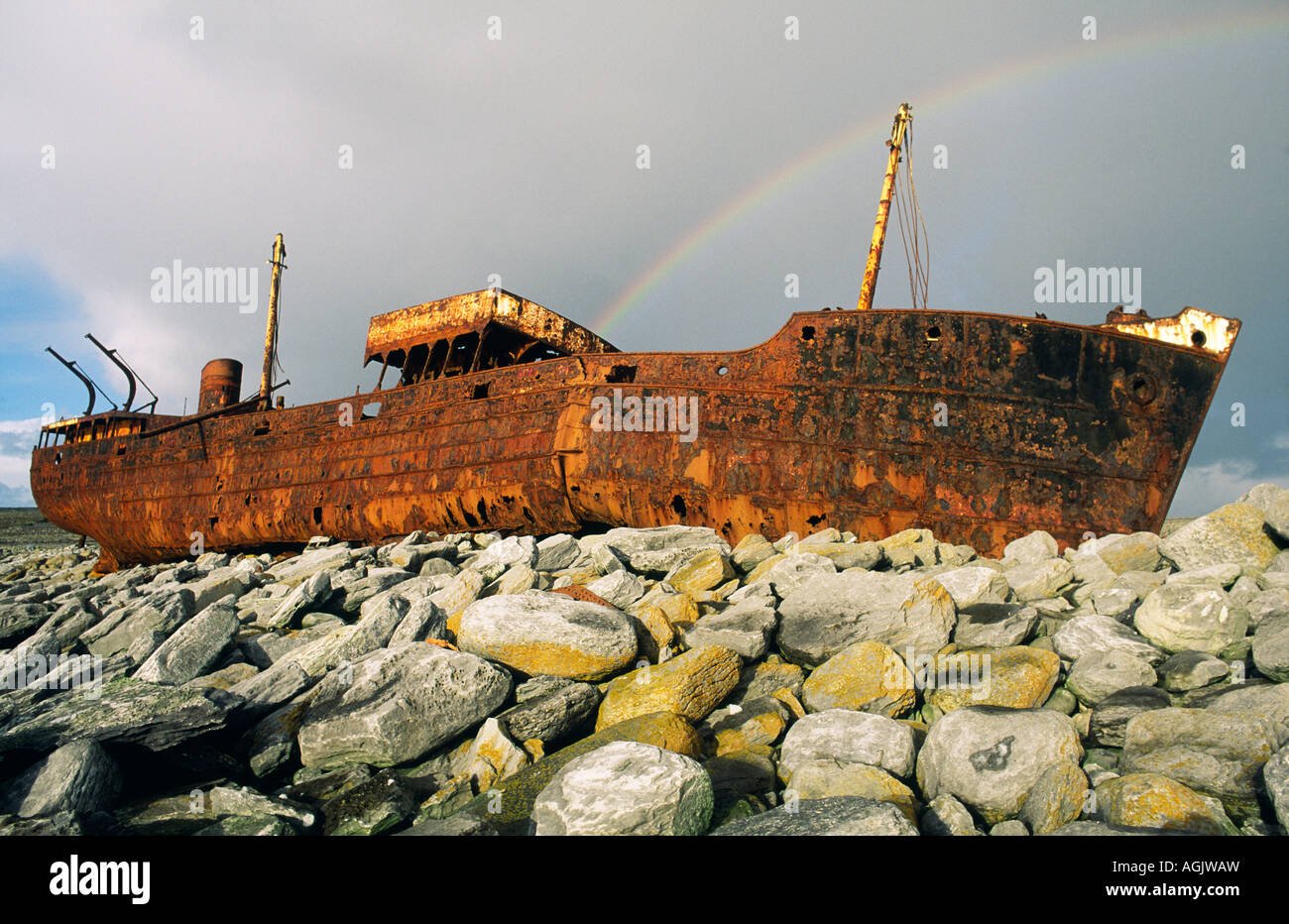 Ship wreck on aran islands hi-res stock photography and images - Alamy